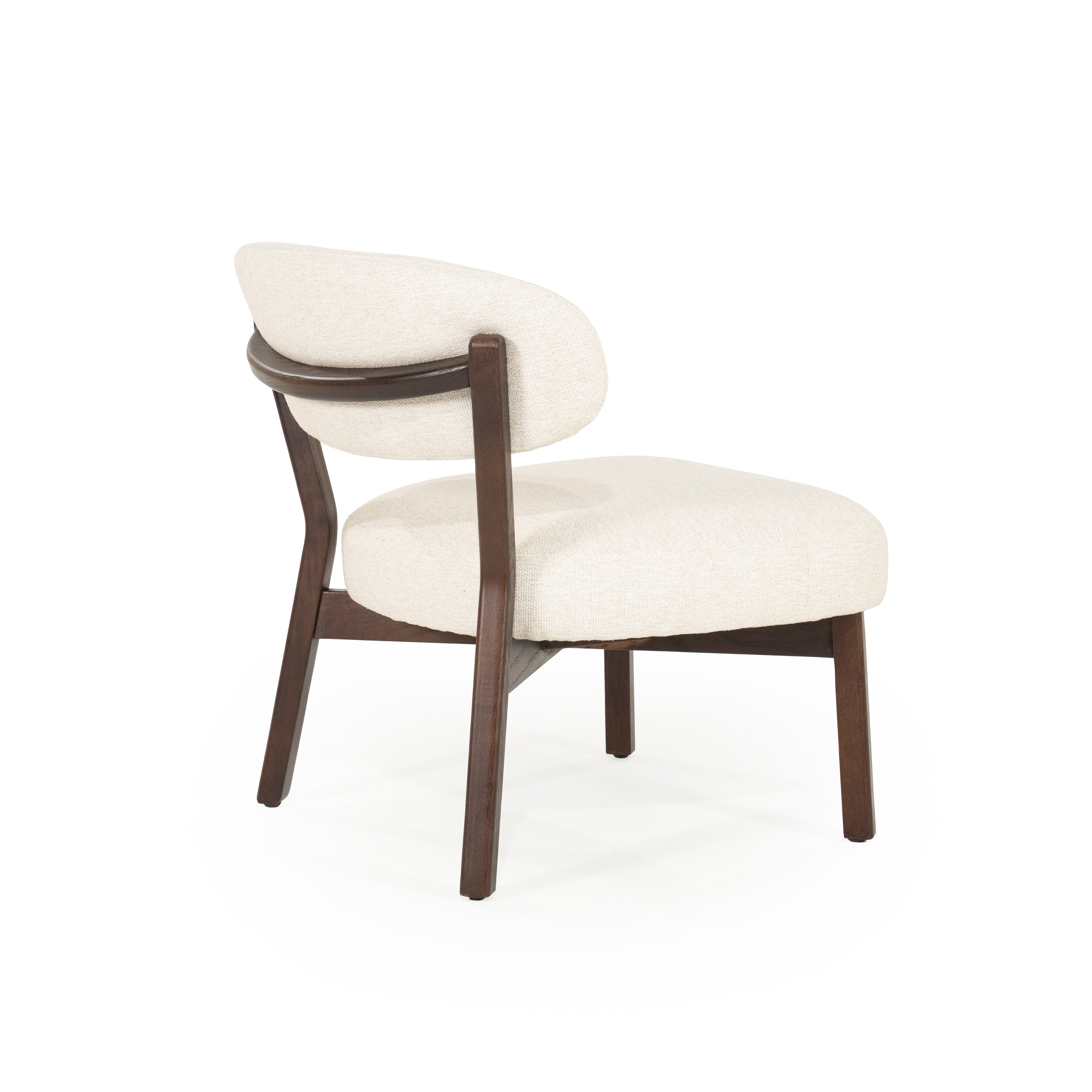 Sessel MIKKY hellbeige mit dunklem Holzgestell
