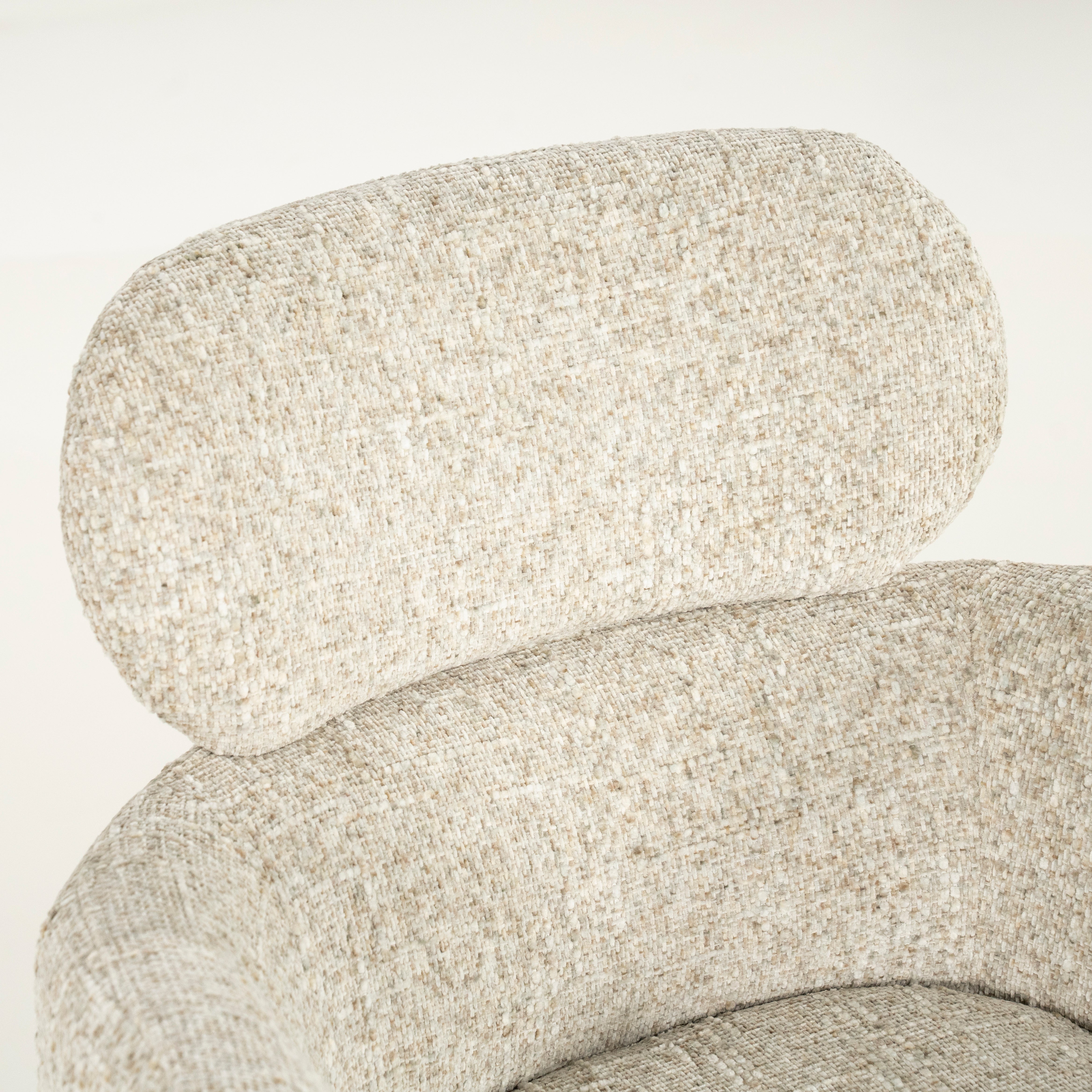 Drehstuhl DARCIO beige mit dunkelbraunem Fußteil