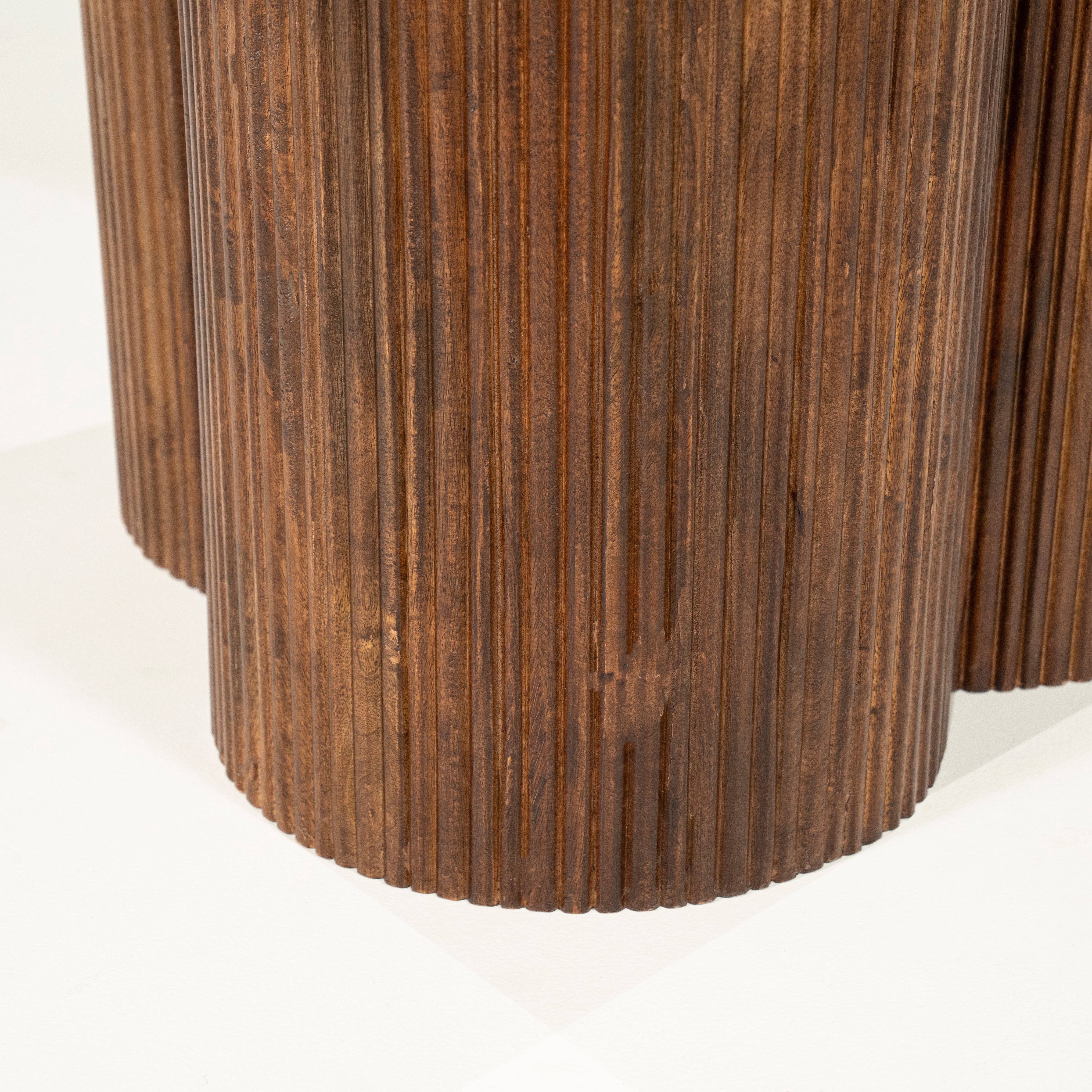 Ronde tafel XANNI van Botticion marmer met mango-hout