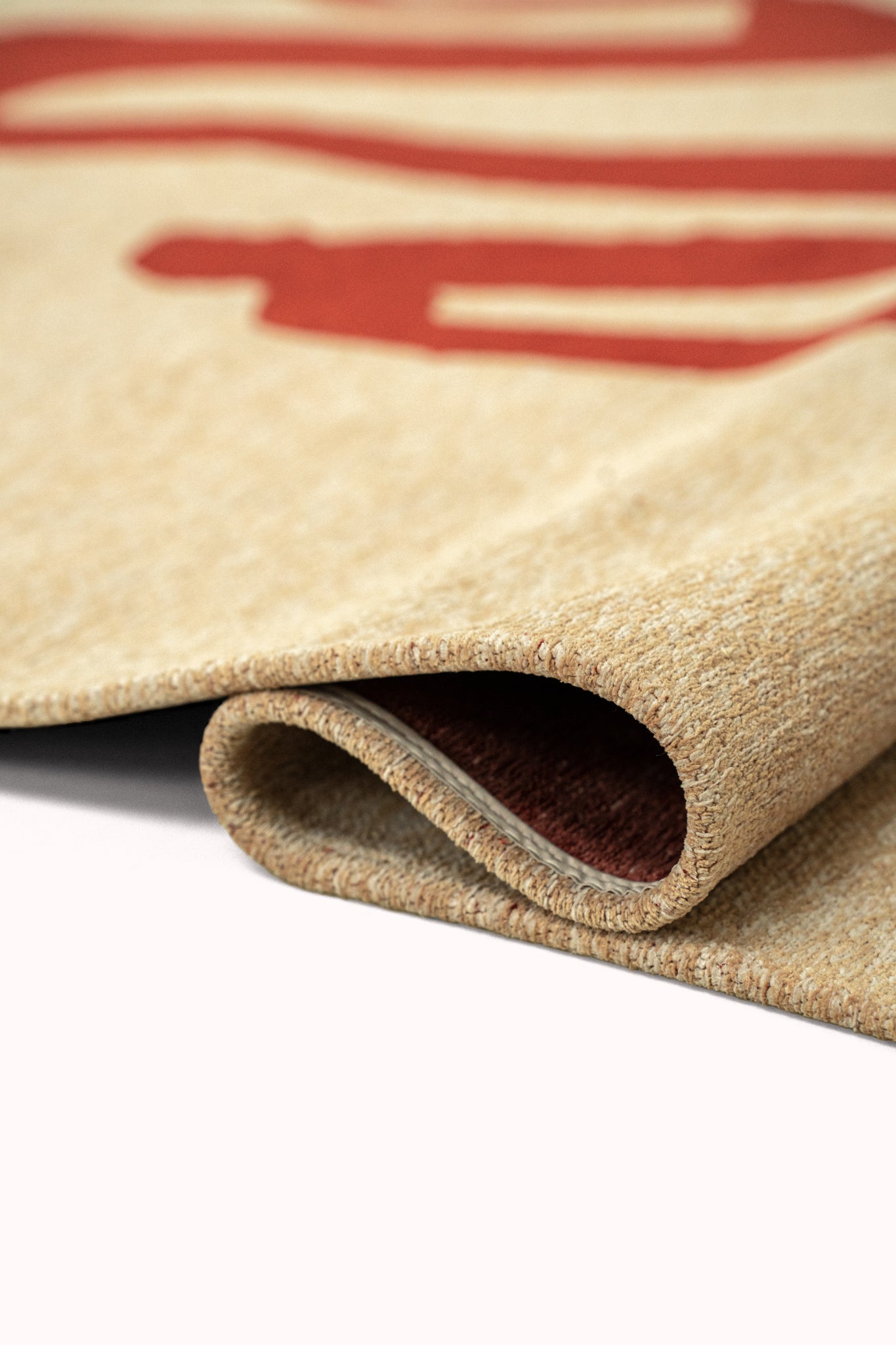 RIBBON Beige Carpet with Red