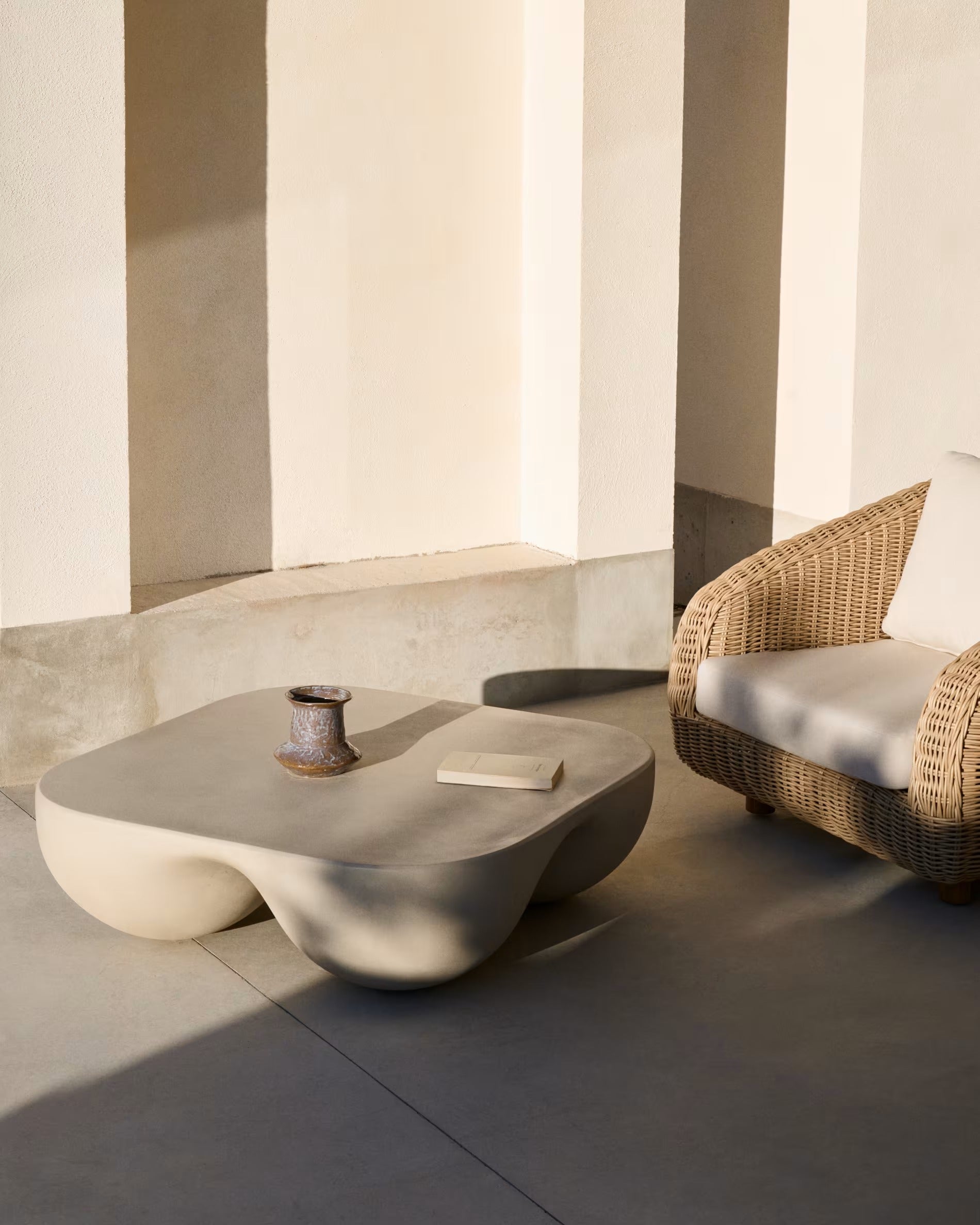 Kaffeetisch COLBA beige Polystone