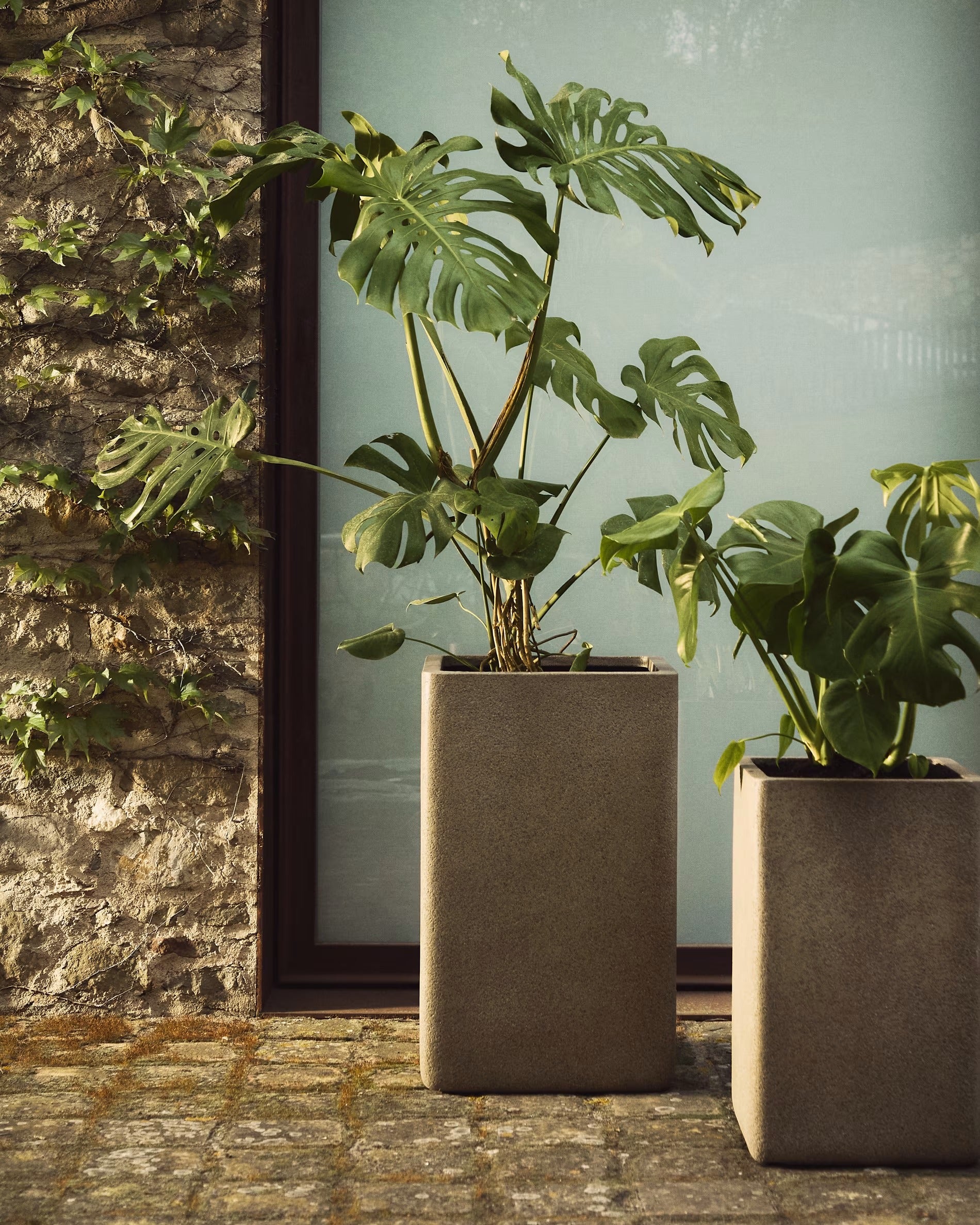 MINOA Brown High Planter Set