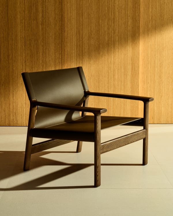 JAN armchair in brown recycled leather with dark ash wood