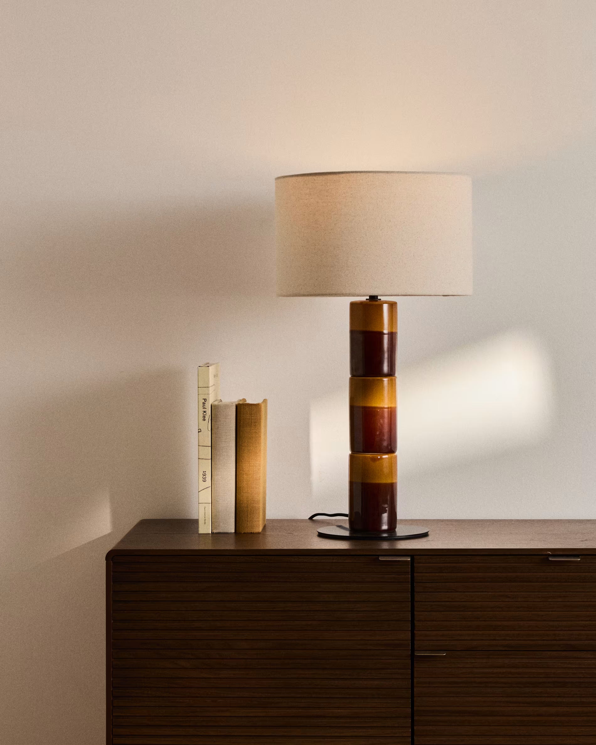 MAVRAN table lamp brown with mustard