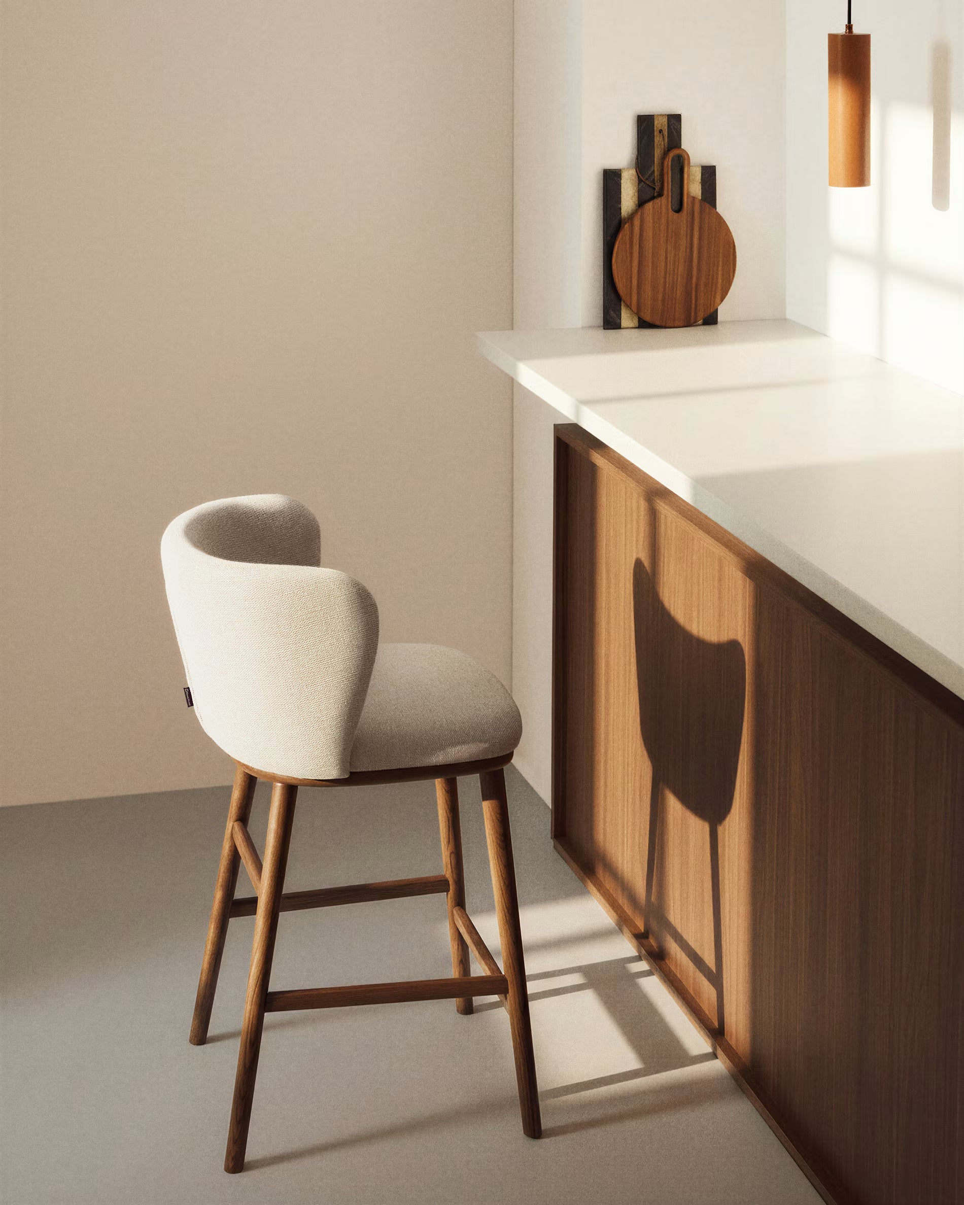 Barhocker CISELIA beige Chenille mit dunklem Eschenfuß