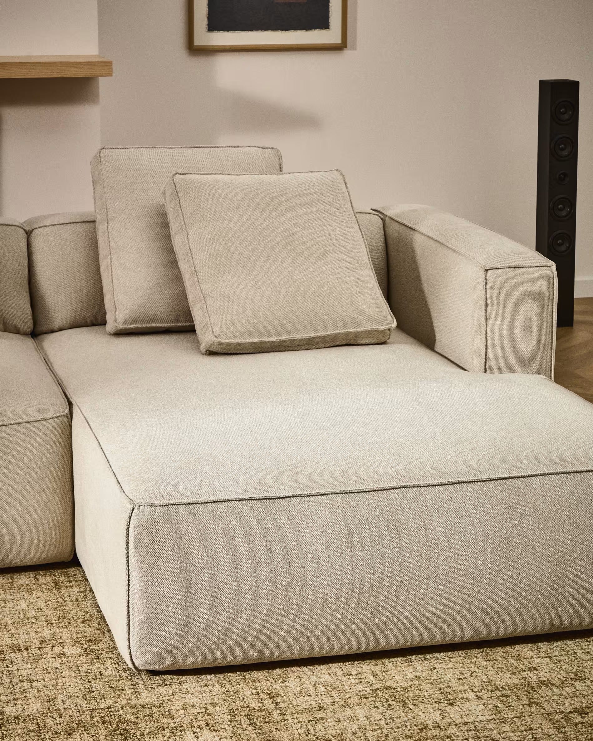 Rechtsseitige 3-Sitzer-Couch mit Schlaffunktion MARELA beige