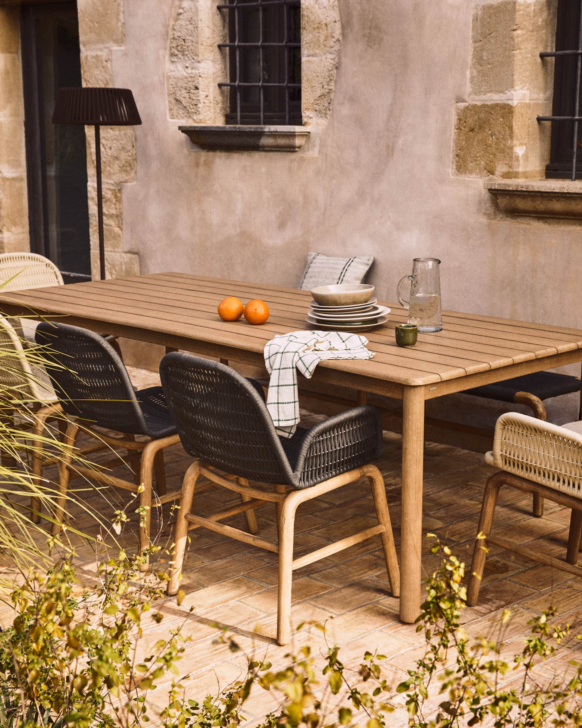 ALIPA Dark Gray Armchair