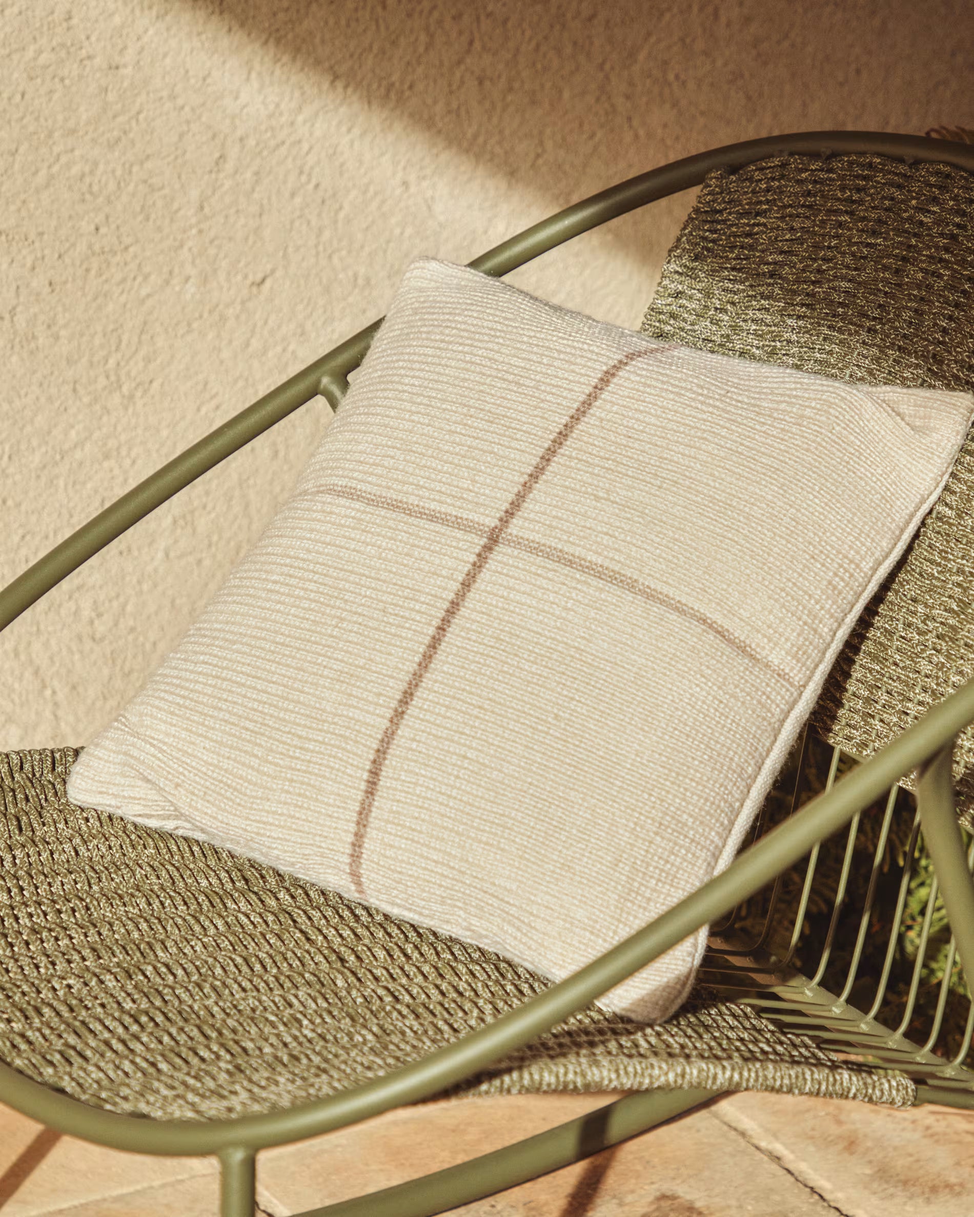 Sierkussen ATIMA beige