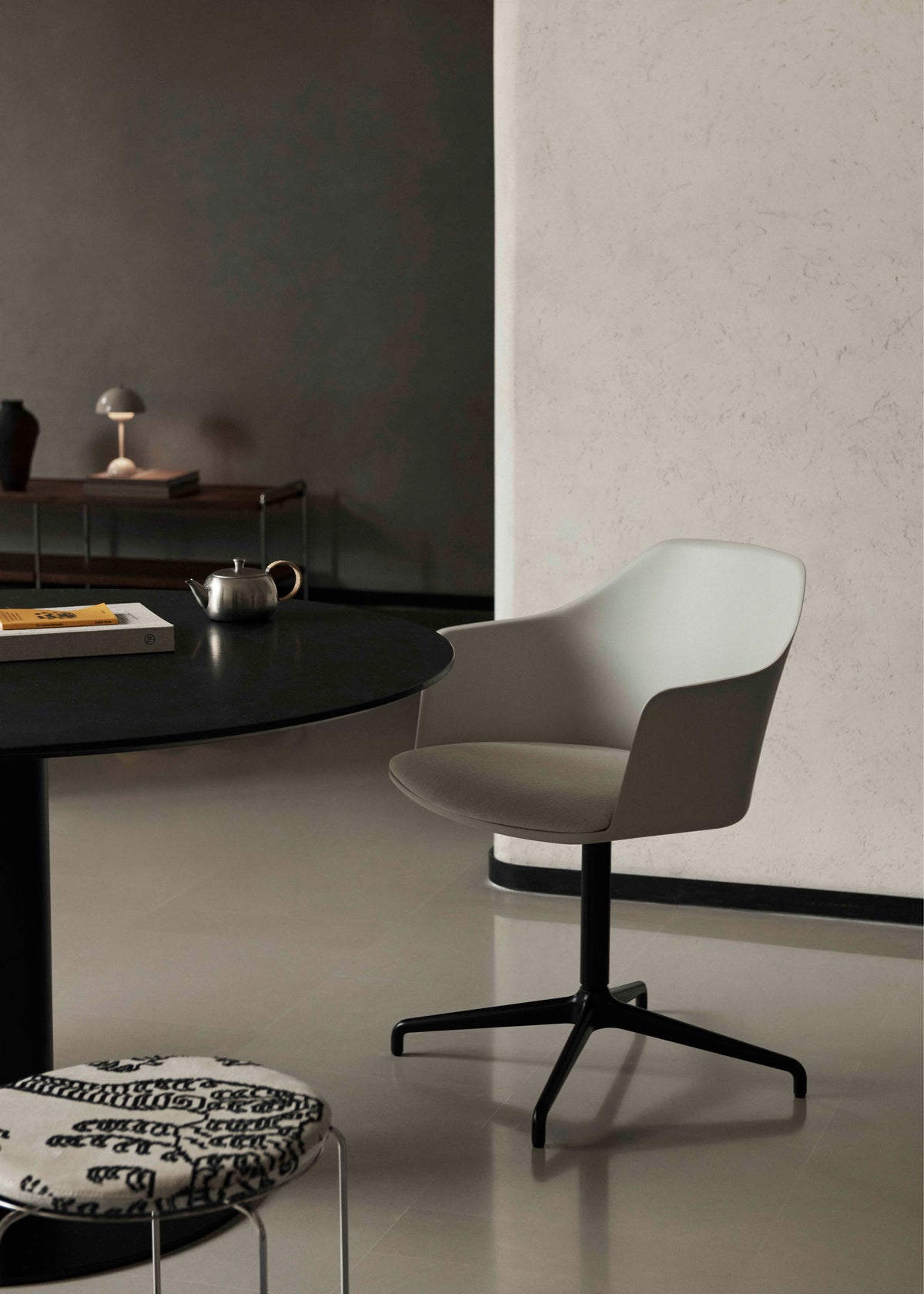 Bureau stoel RELY HW38 rood met een zwarte aluminium basis