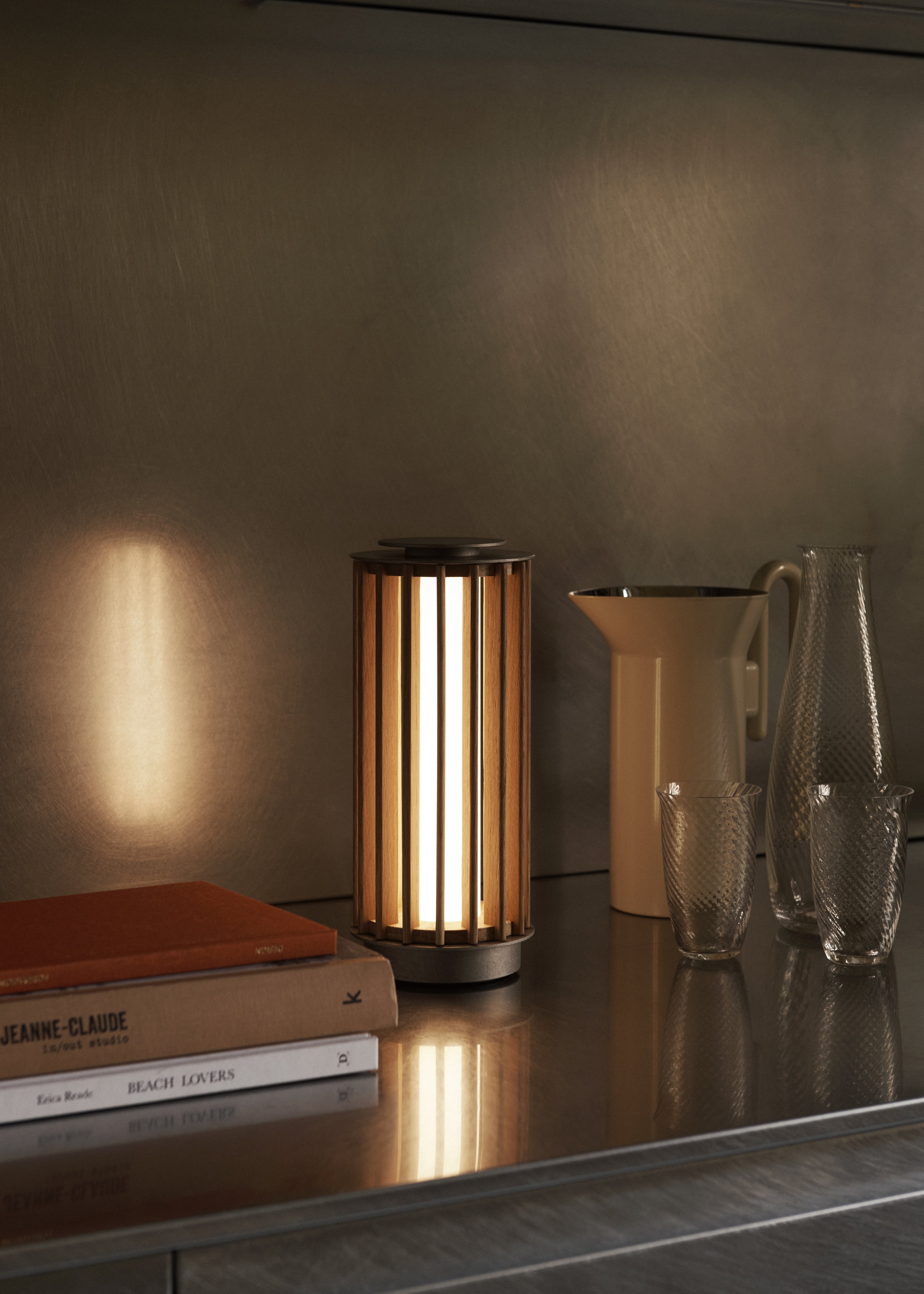 Draagbare lamp NUMBRA TY3 van aluminium met eikenhout