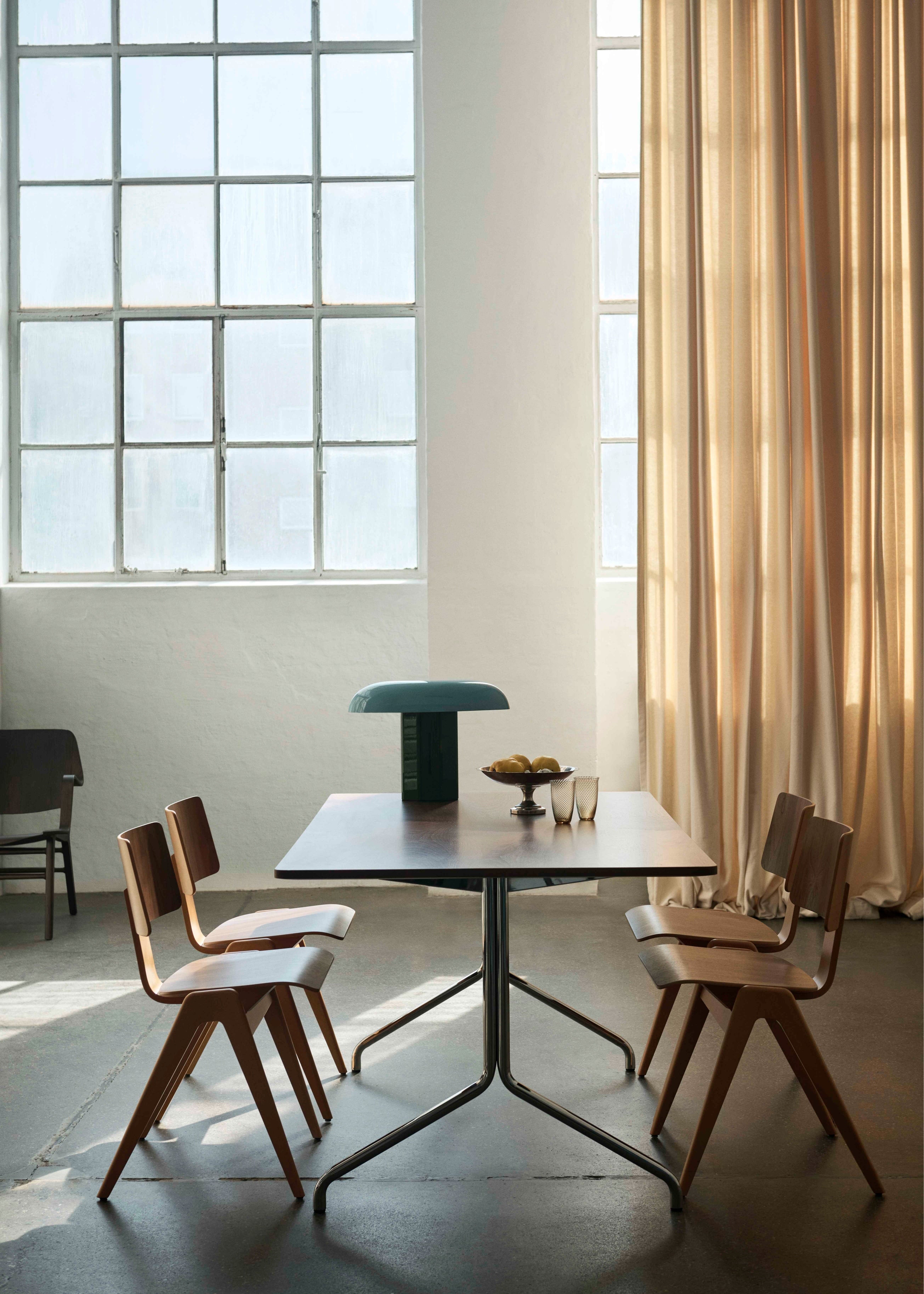 Gecoate eiken PAVILION tafel met verchroomde basis