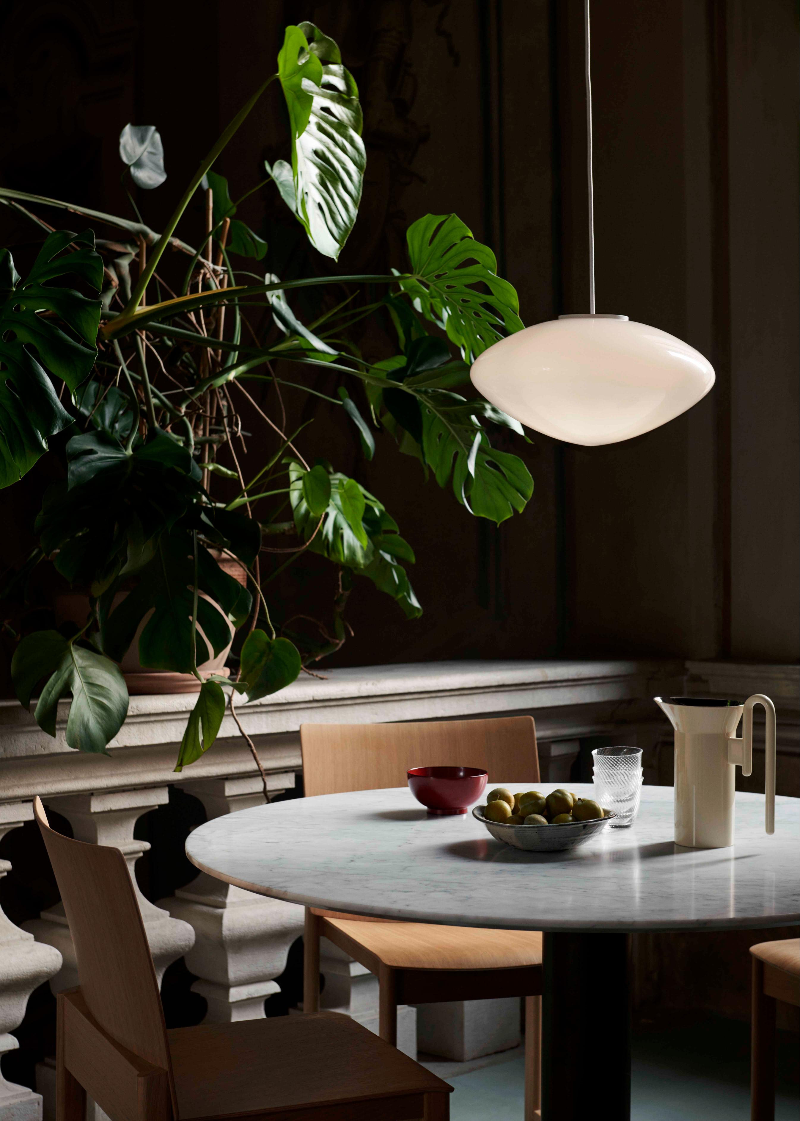 Stoel ALLWOOD AV35 gelakt eiken