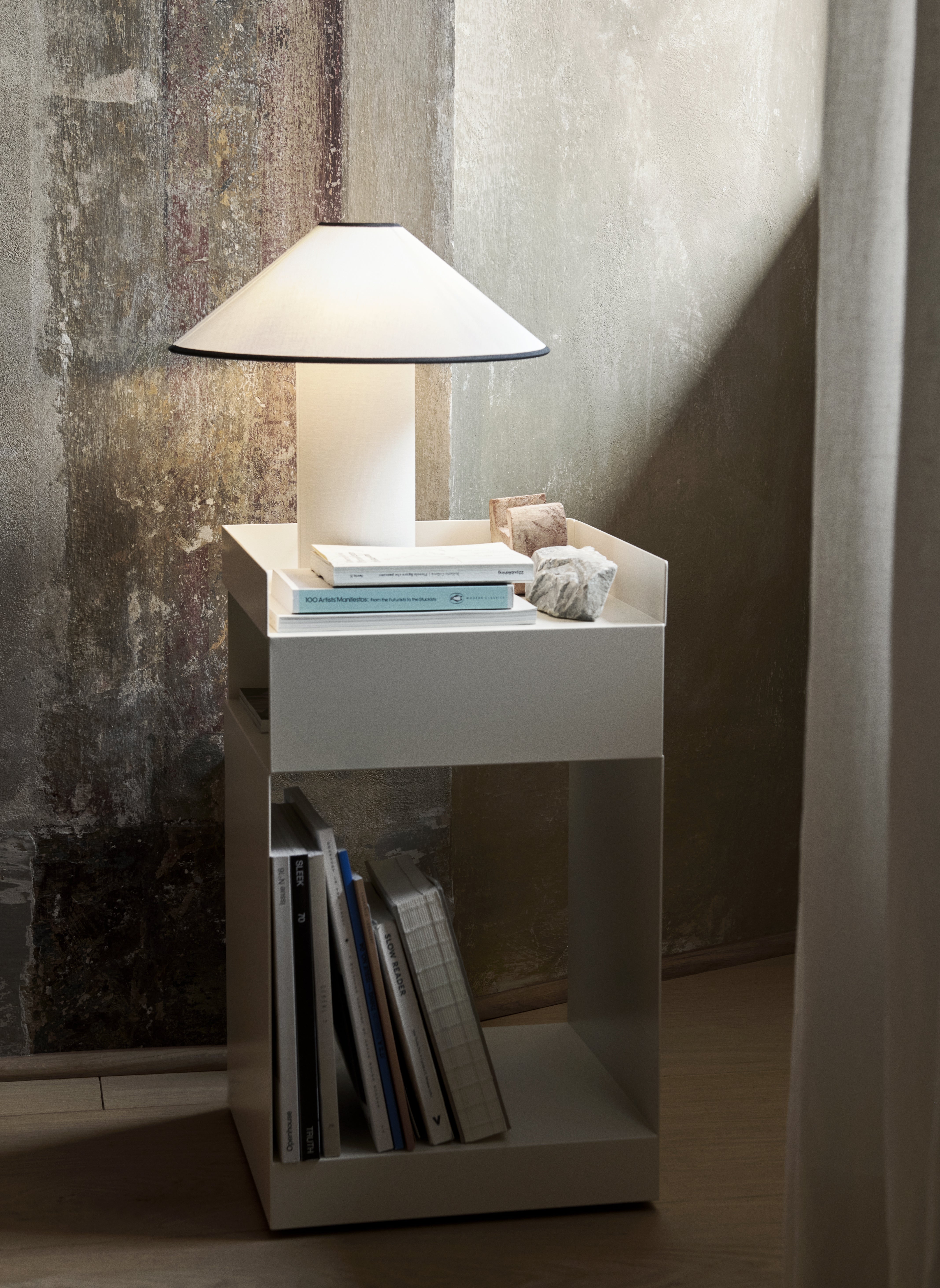 Tafellamp COLETTE ATD6 wit met rode afwerking