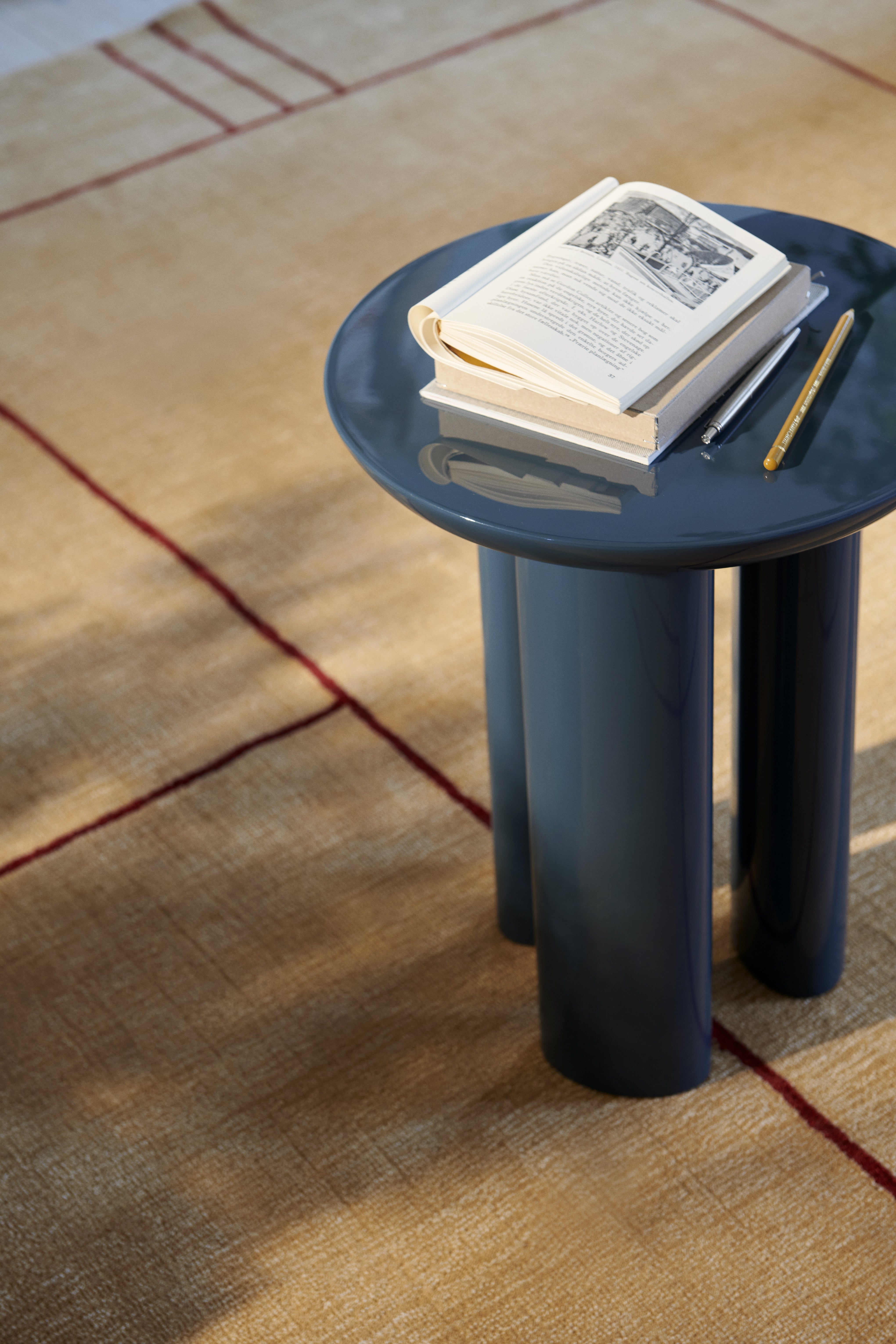 Bijzettafel TUNG JA3 staal blauw