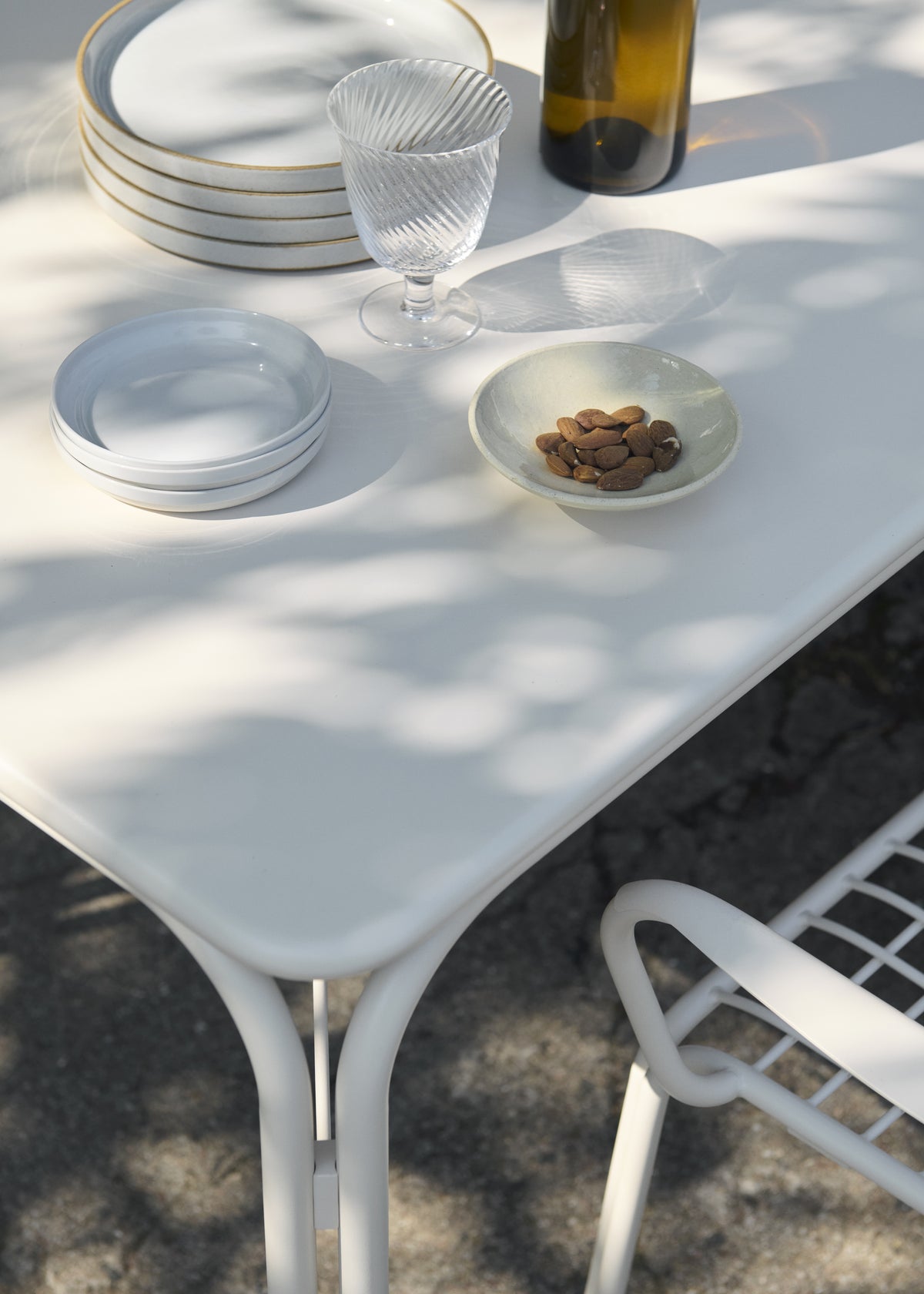 Buiten tafel THORVALD ivoor