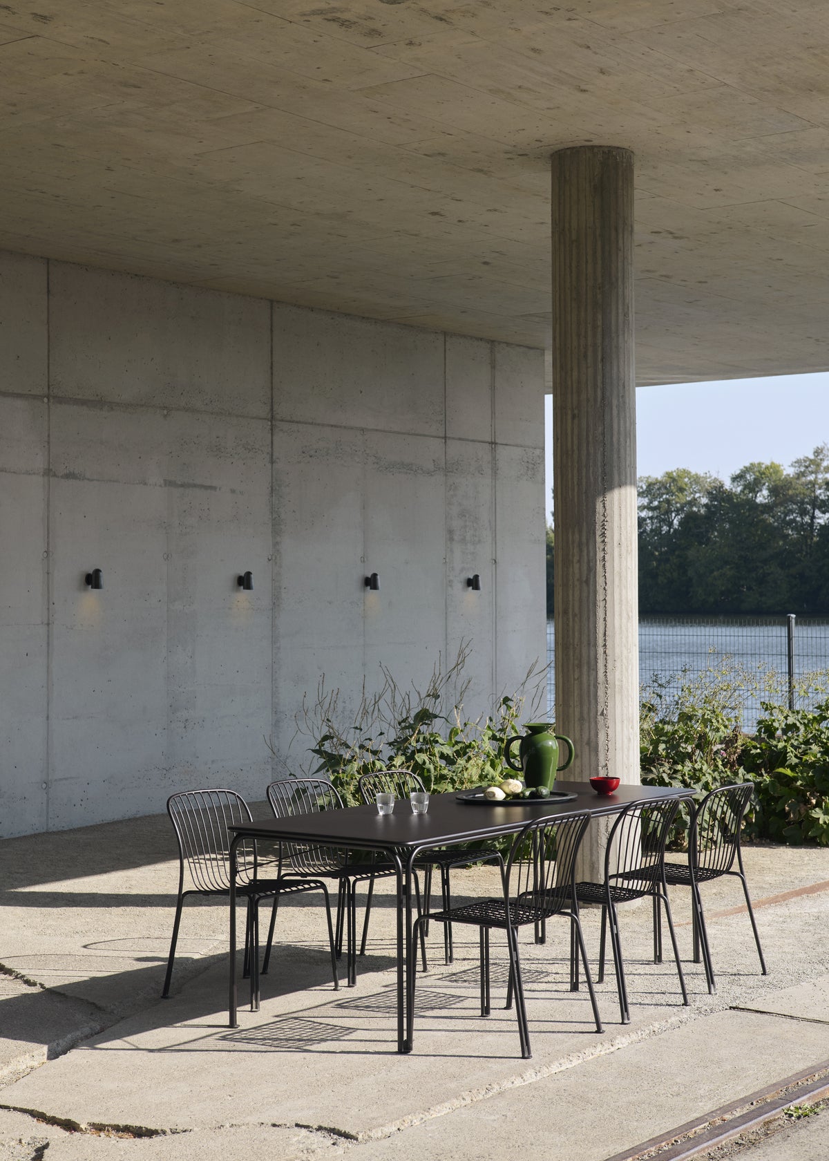 Buiten tafel THORVALD zwart