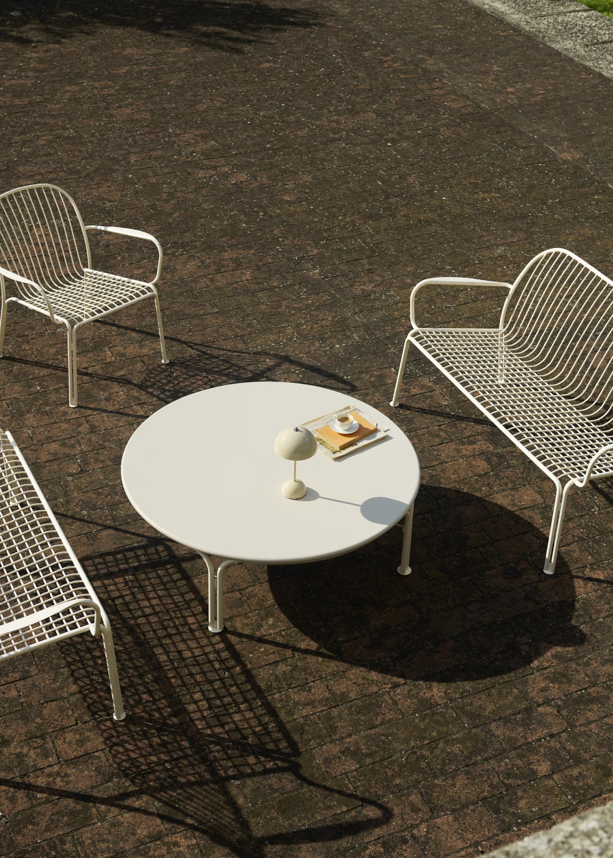 Buiten koffie tafel THORVALD ivoor