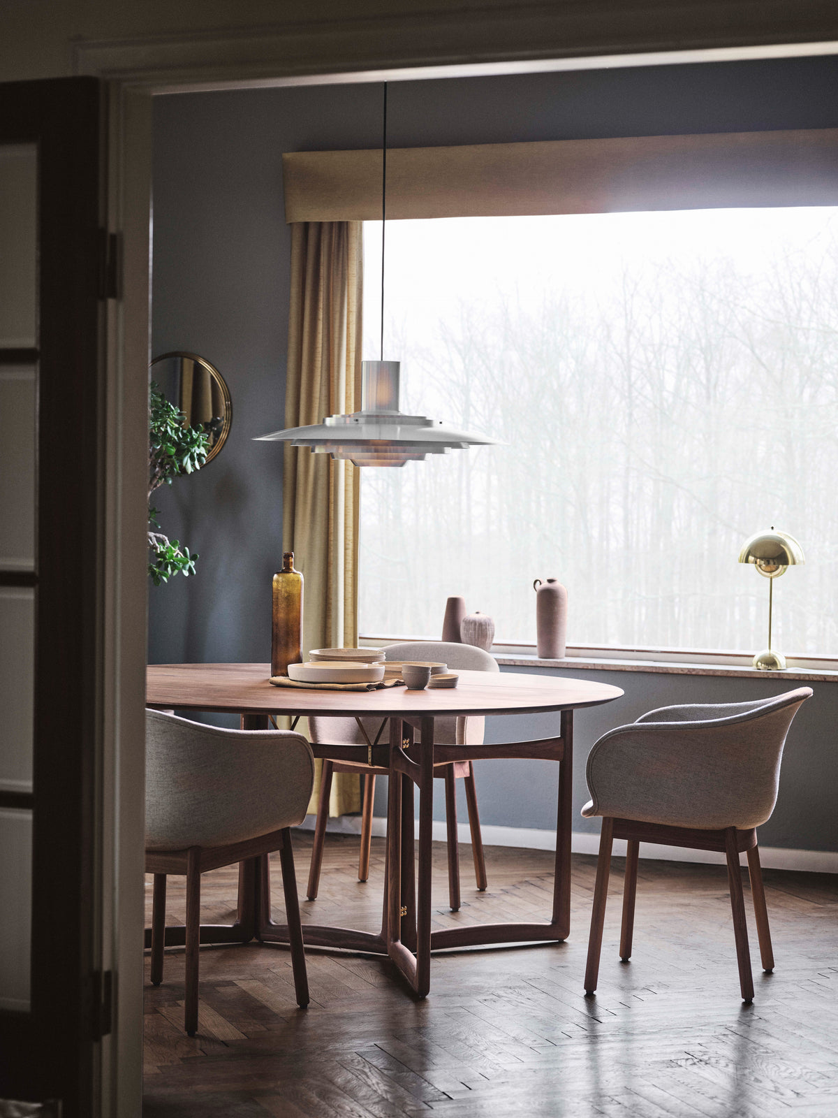 ELEFY JH30 stoel beige met eiken basis