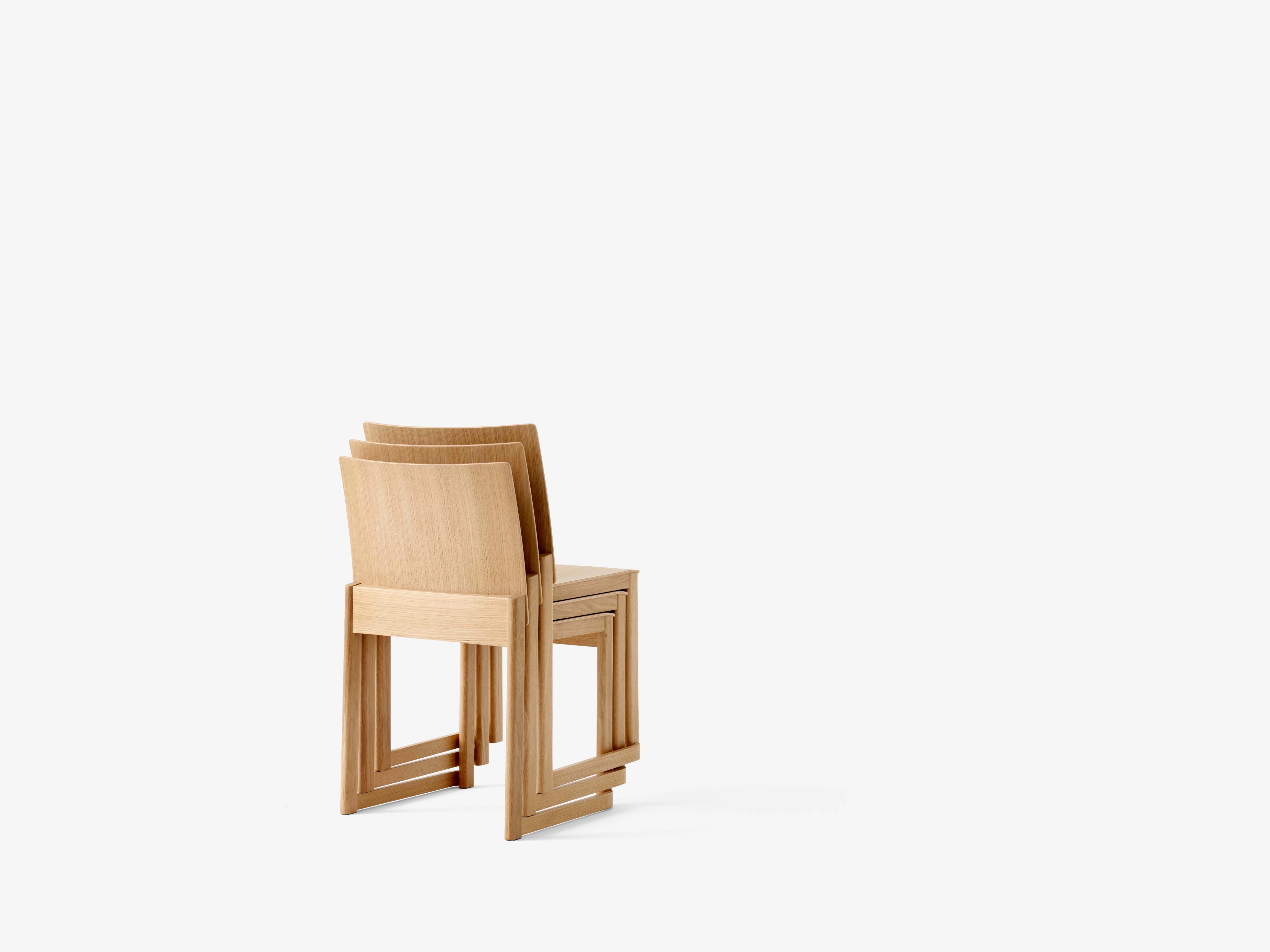 Stoel ALLWOOD AV35 gelakt eiken