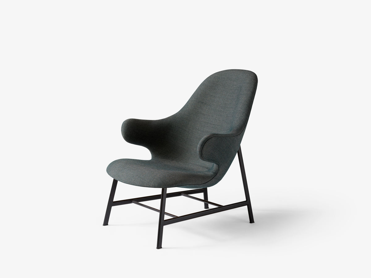 Fauteuil CATCH JH13 gestoffeerd met een zwarte basis