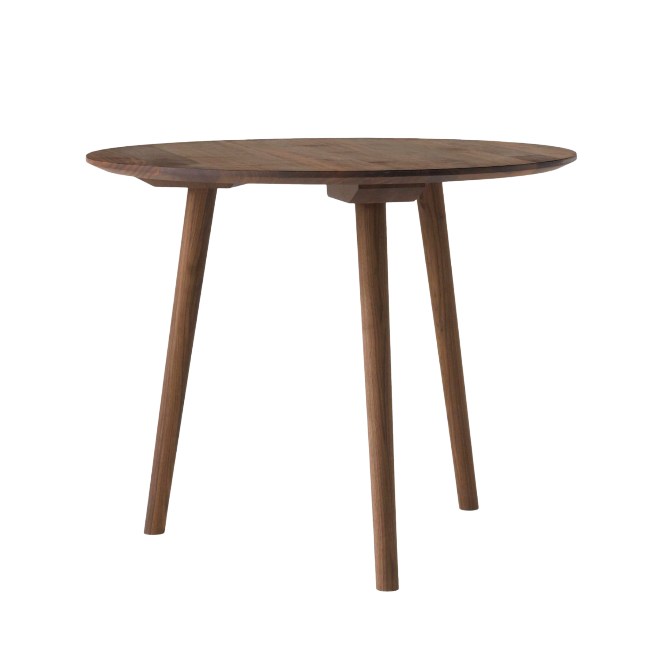 Ronde tafel IN BETWEEN geolied notenhout