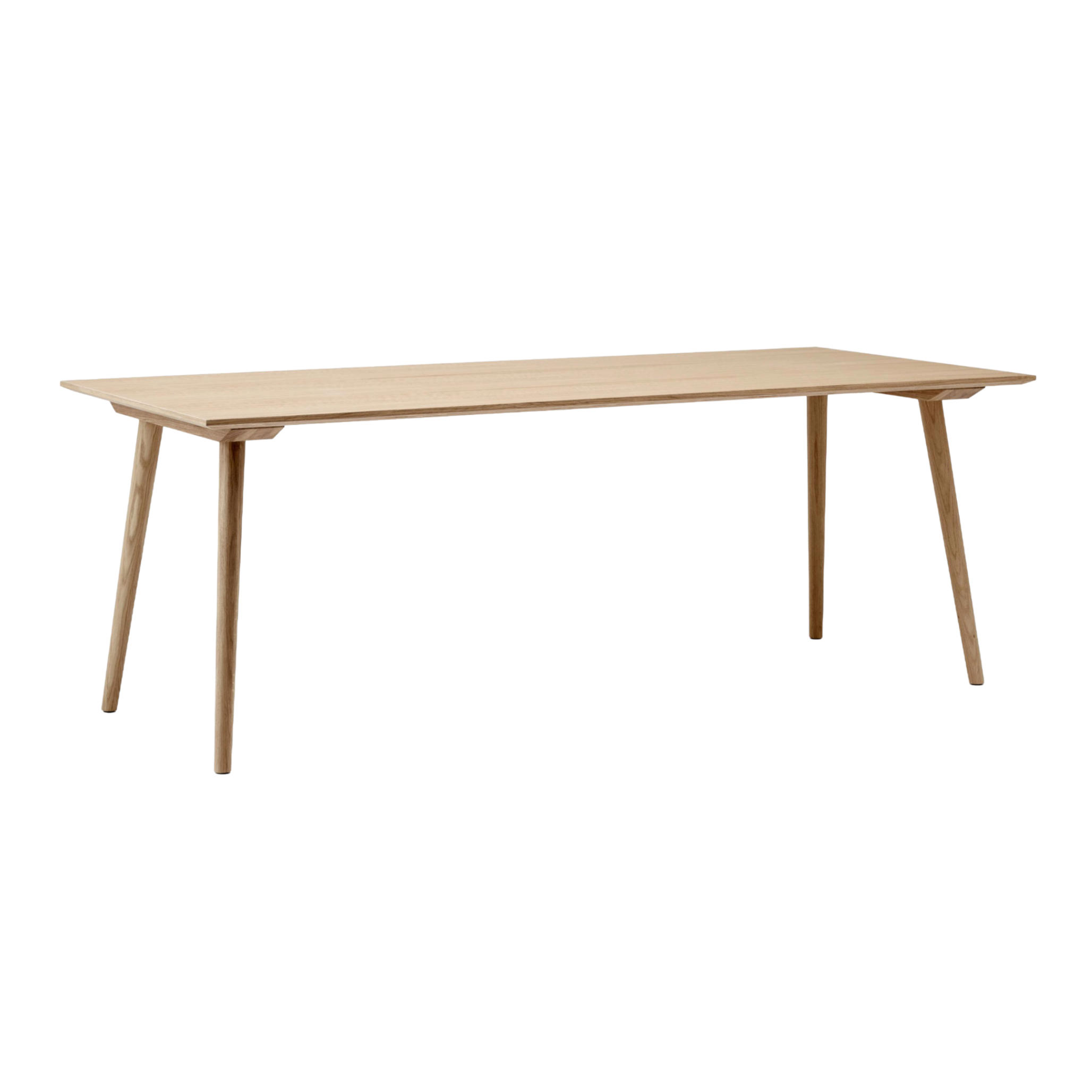 Tafel IN BETWEEN gelakt eiken