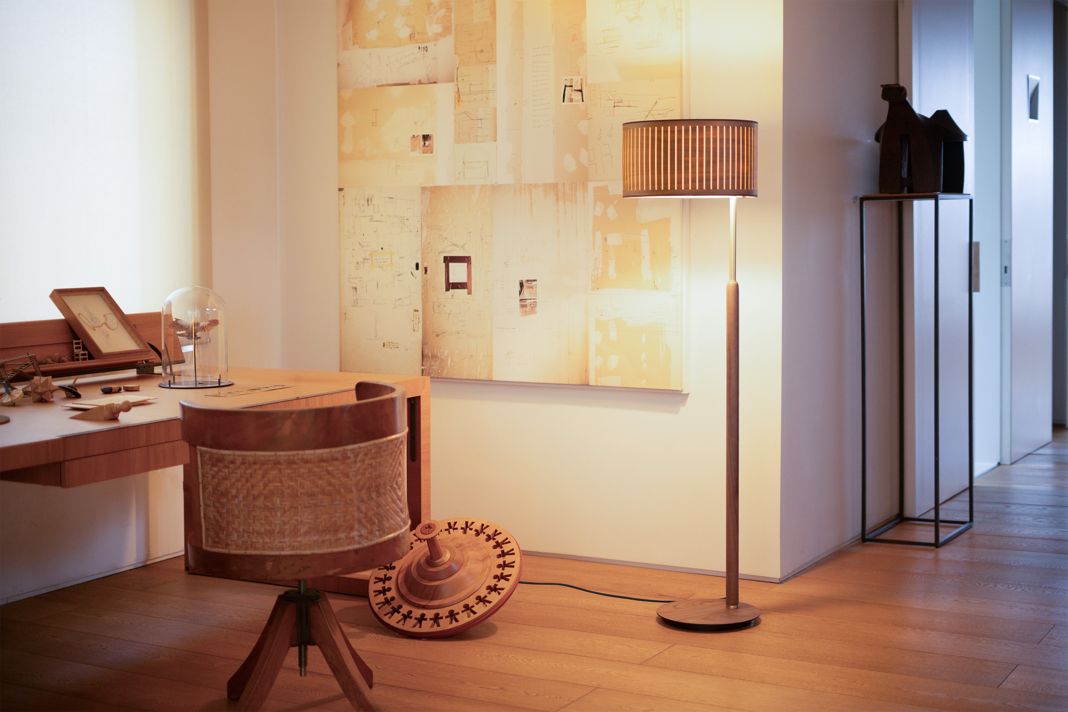 Vloerlamp AUTUMN notenhout