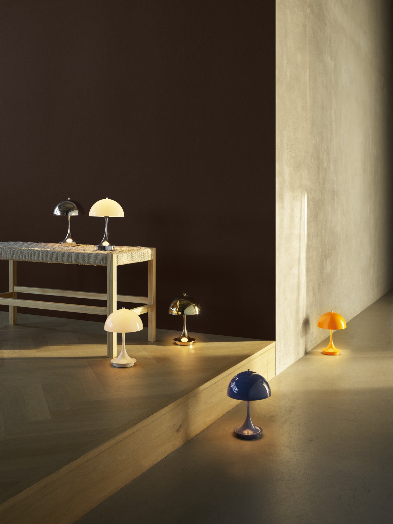 Portable lamp PANTHELLA 160 black