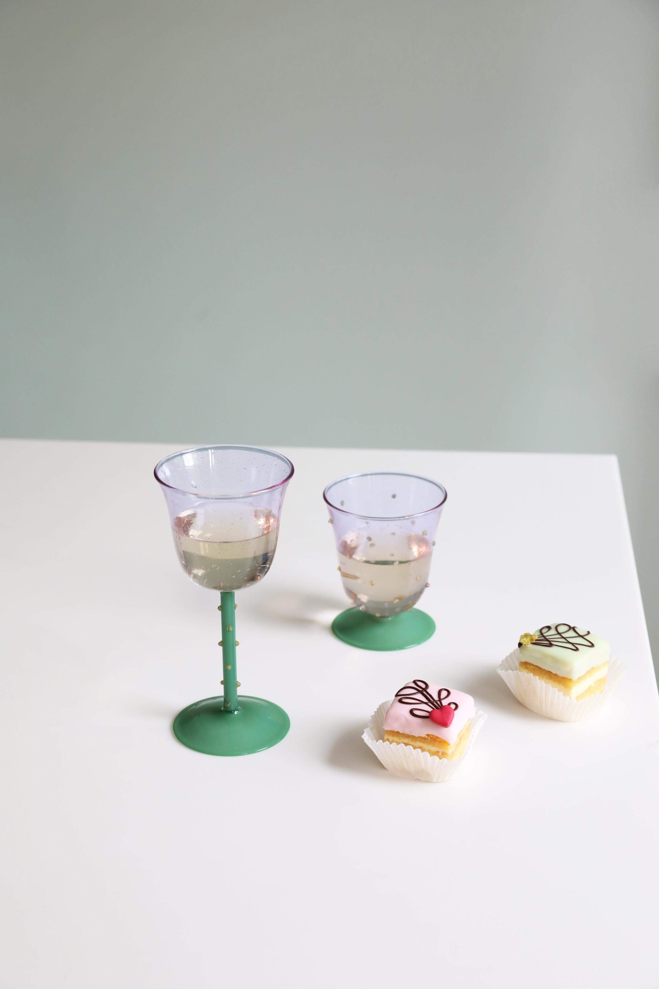 Set van glazen DOT groen met paars