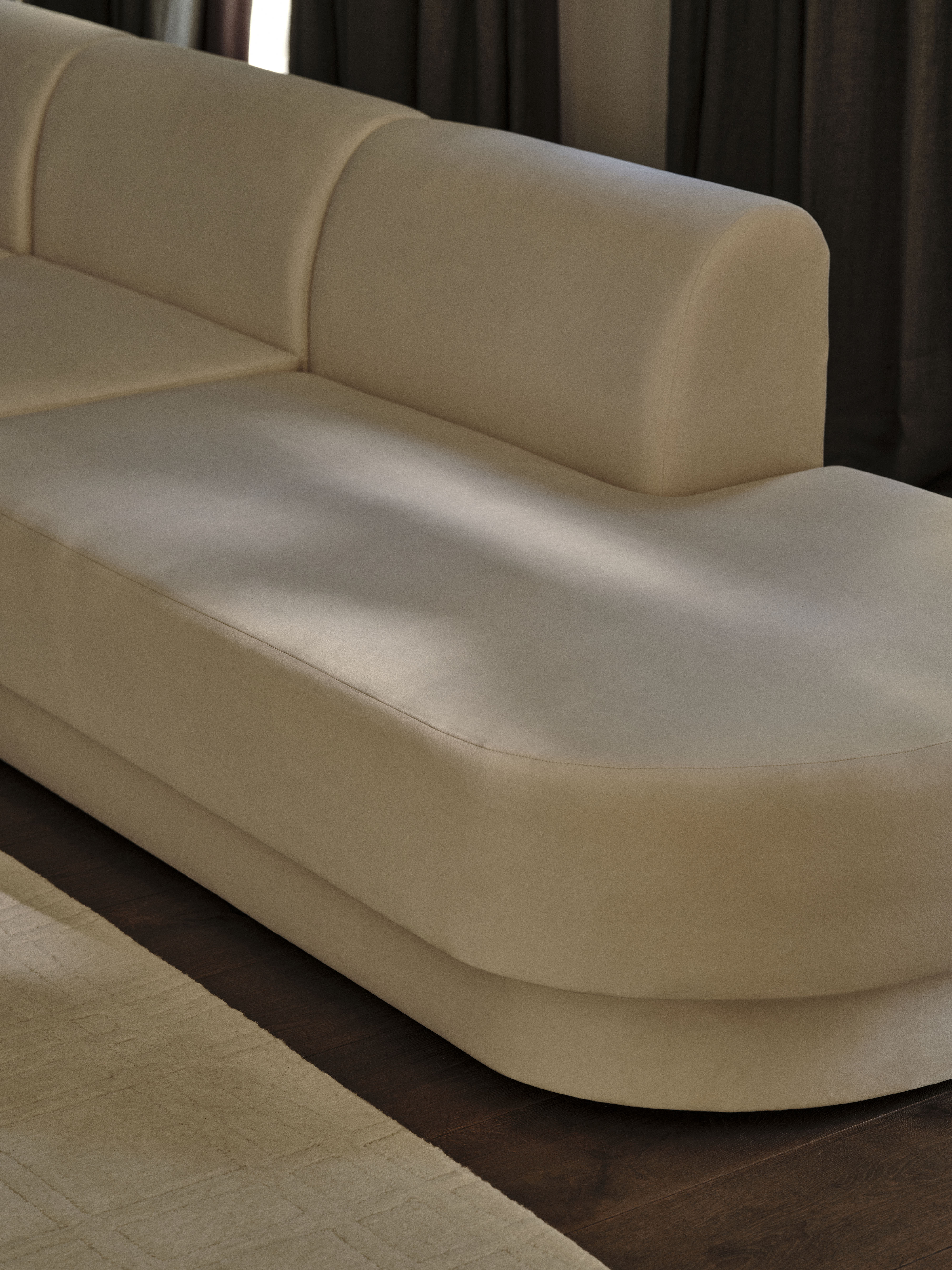 Velvet corner sofa for 6 people in right-facing U shape MILEY cappuccino