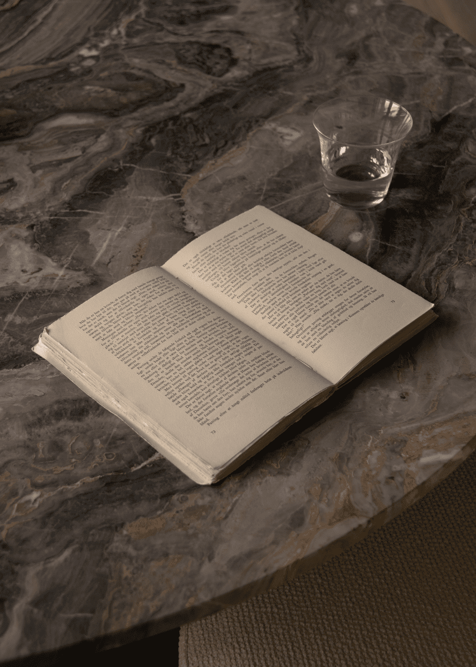 Couchtisch ANDROGYNE schwarz