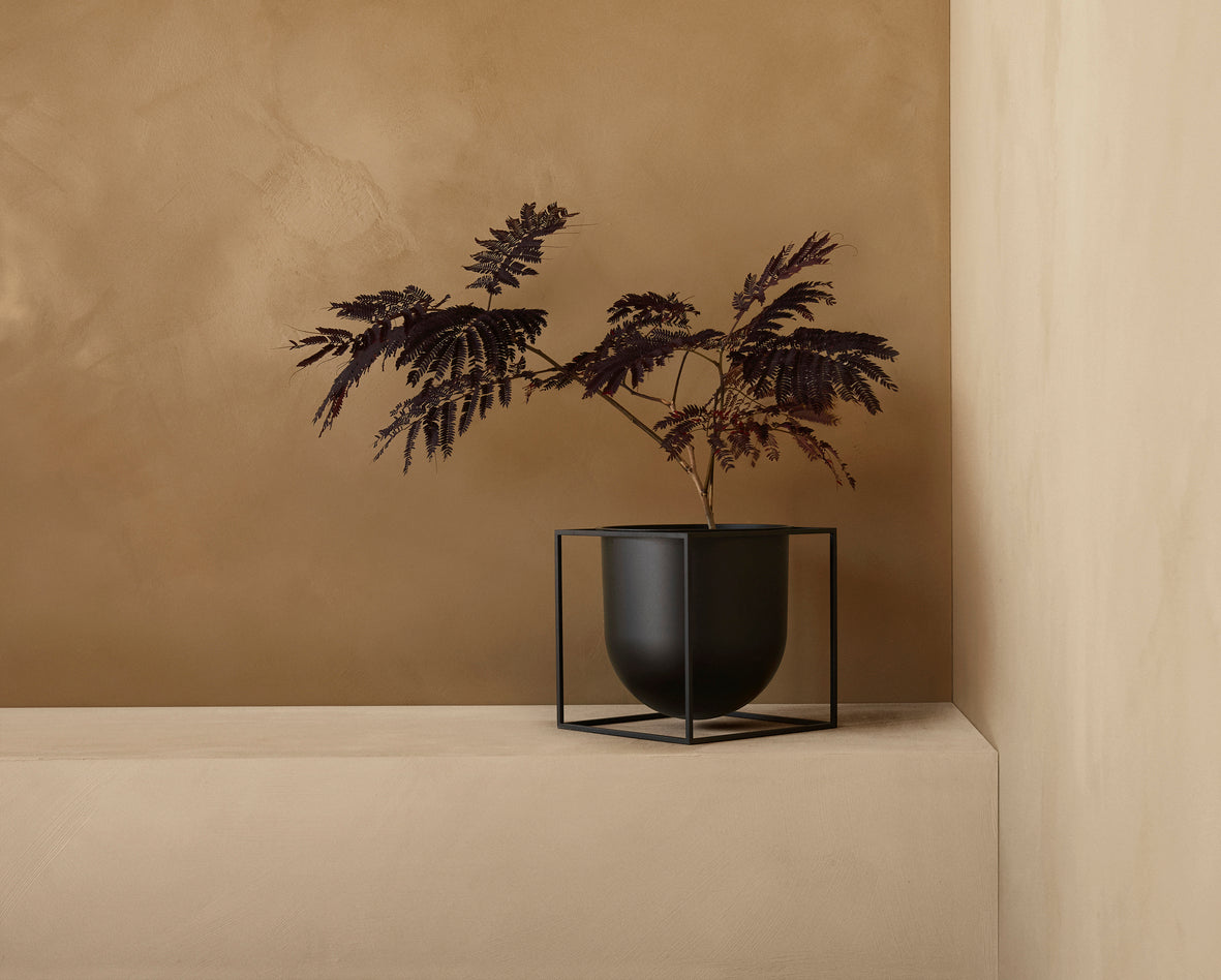KUBUS black planter
