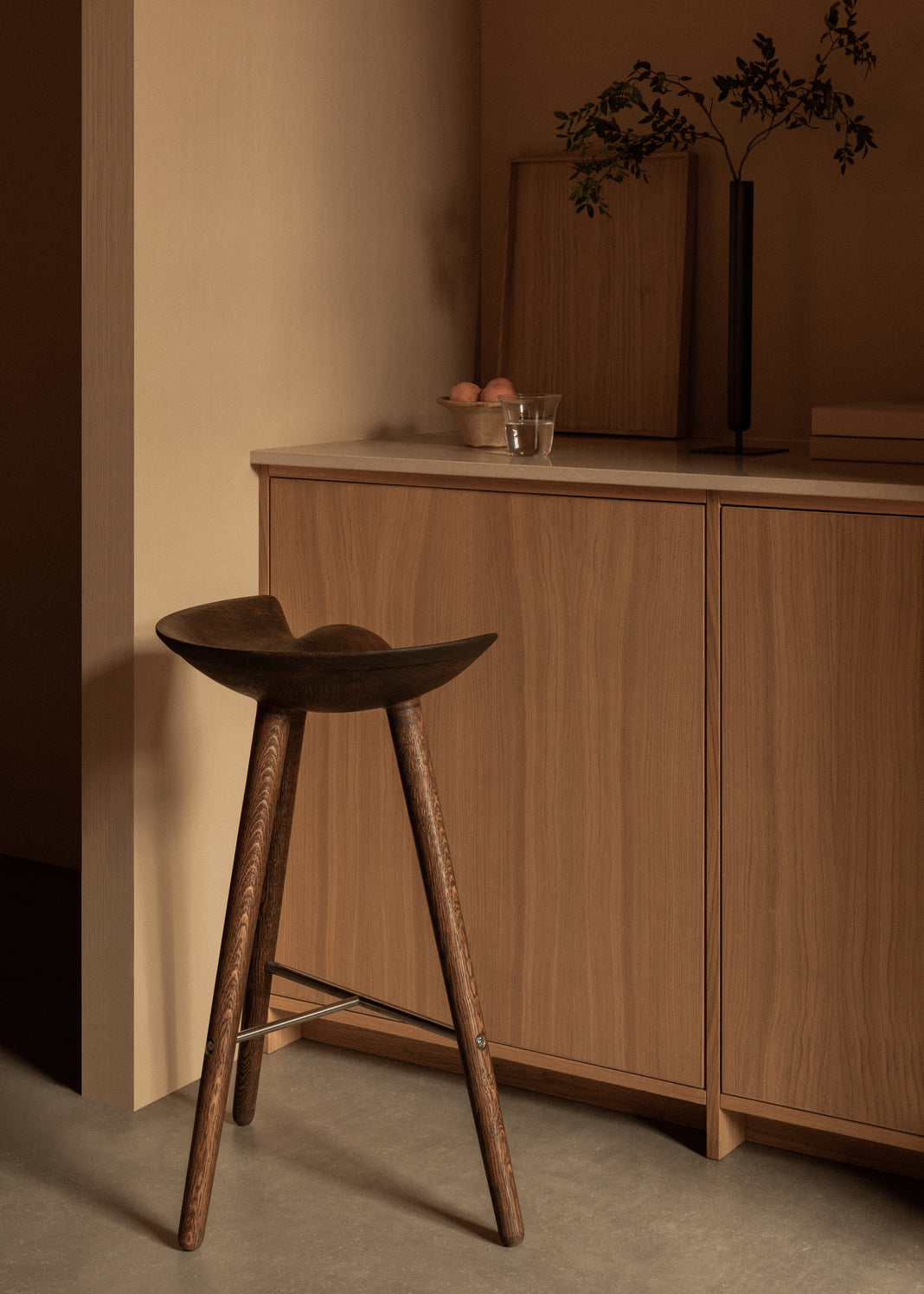 ML 42 Stool dark oak wood