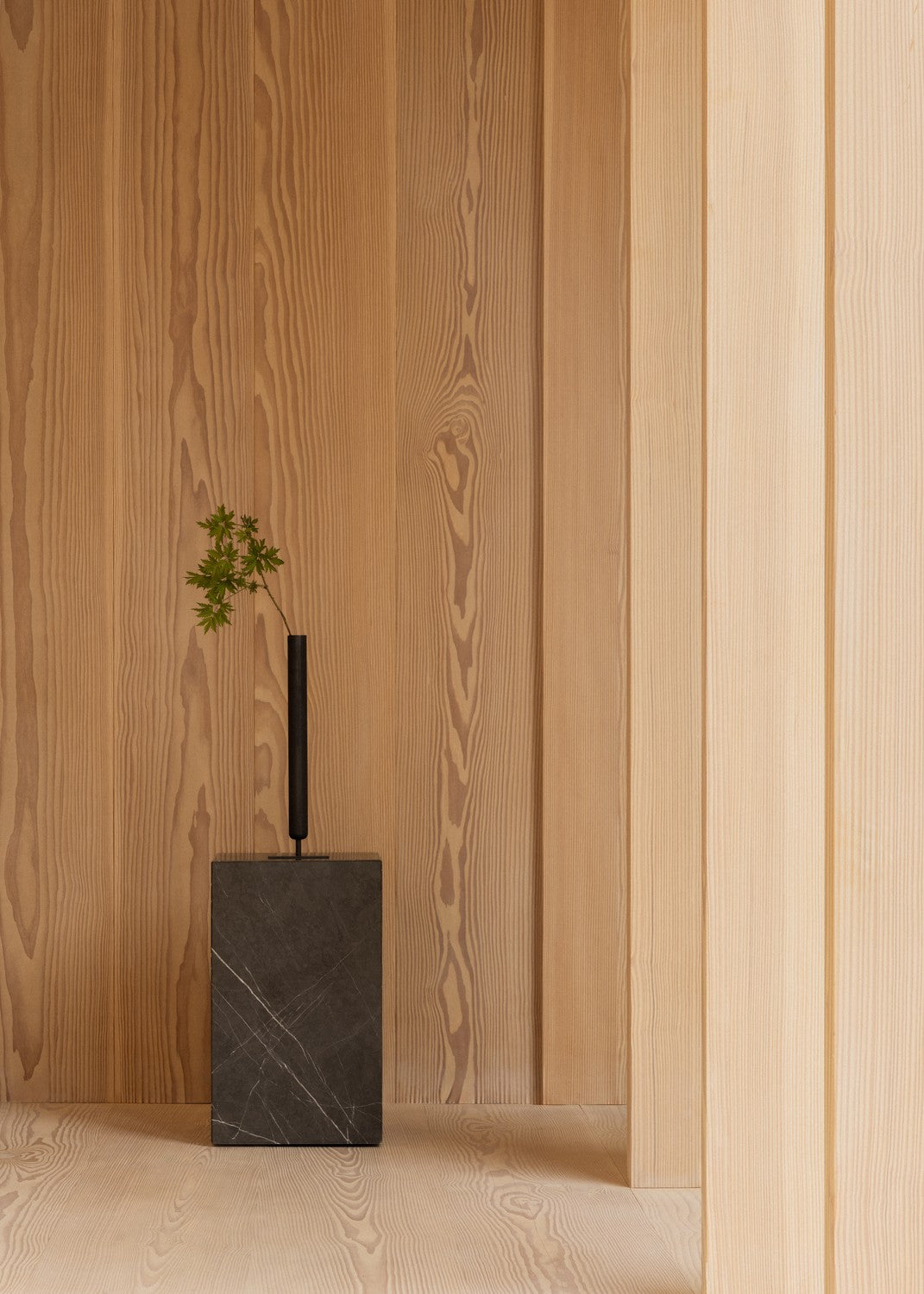 PLINTH Side Table Gray Marble