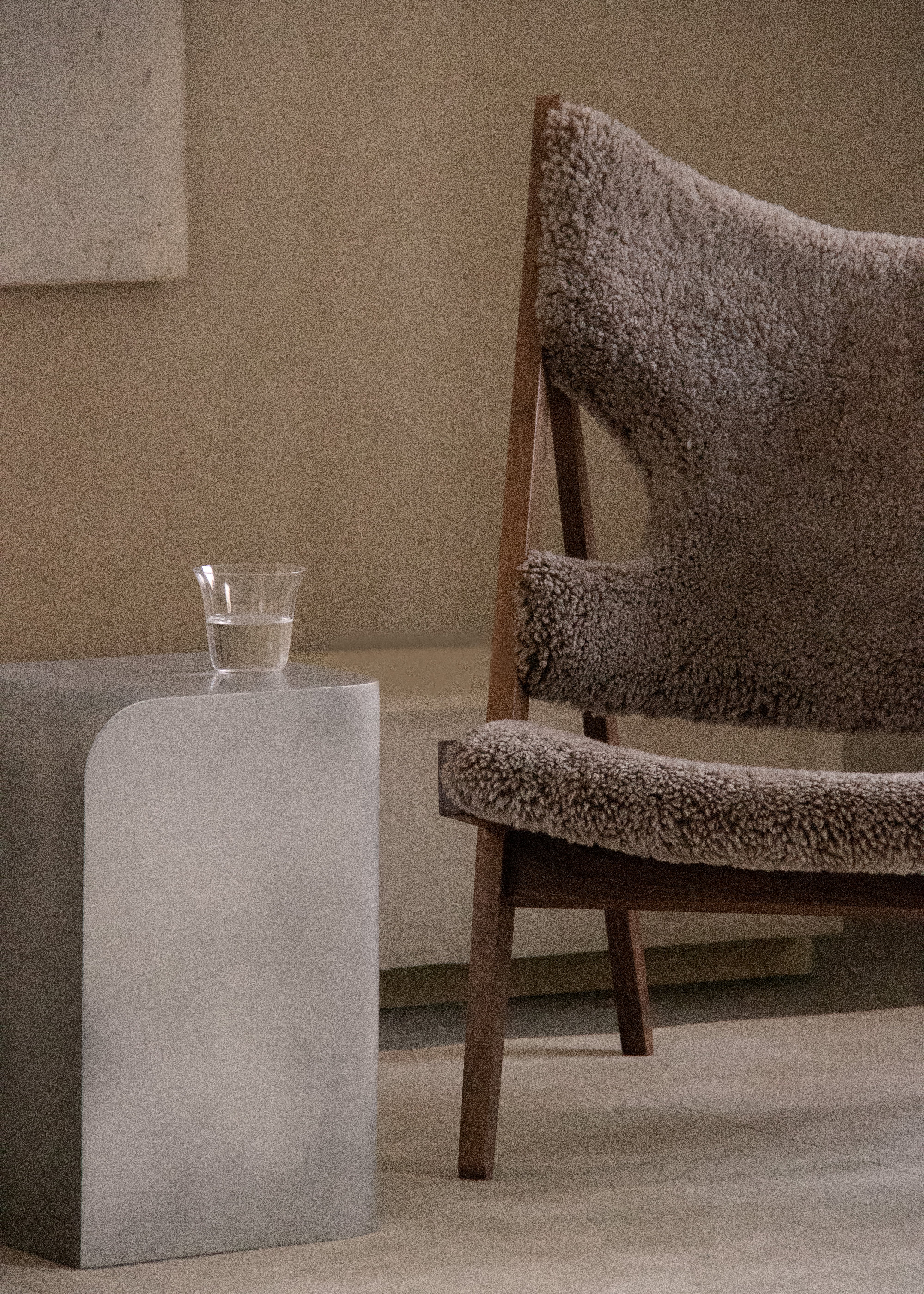 VOLUME Aluminium-Beistelltisch