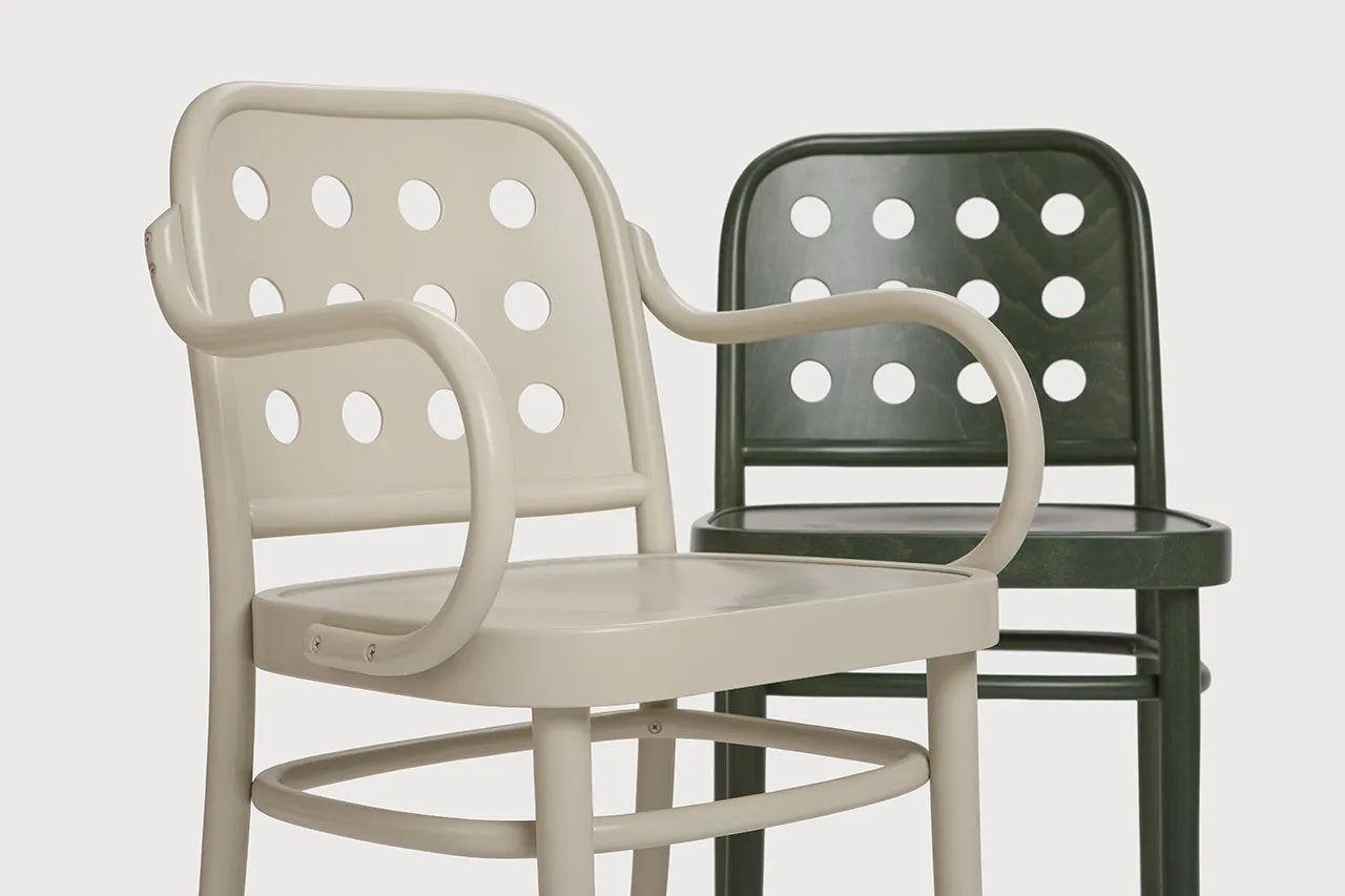 Chair with armrests Classic B-6010 beech wood