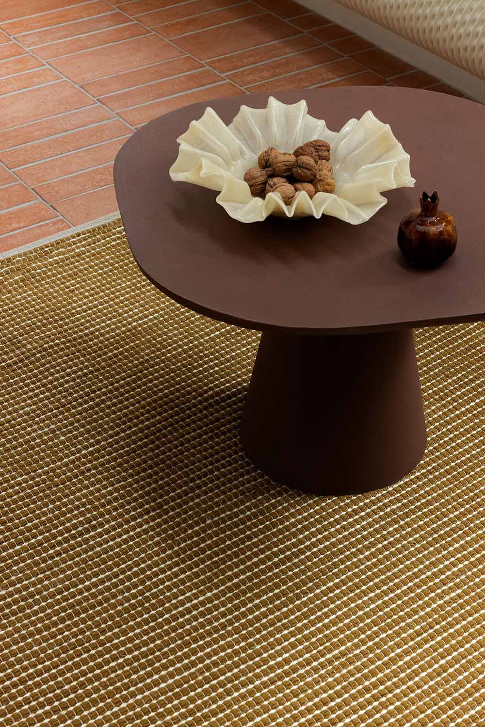 Vloerkleed FRAME mosterdkleurig