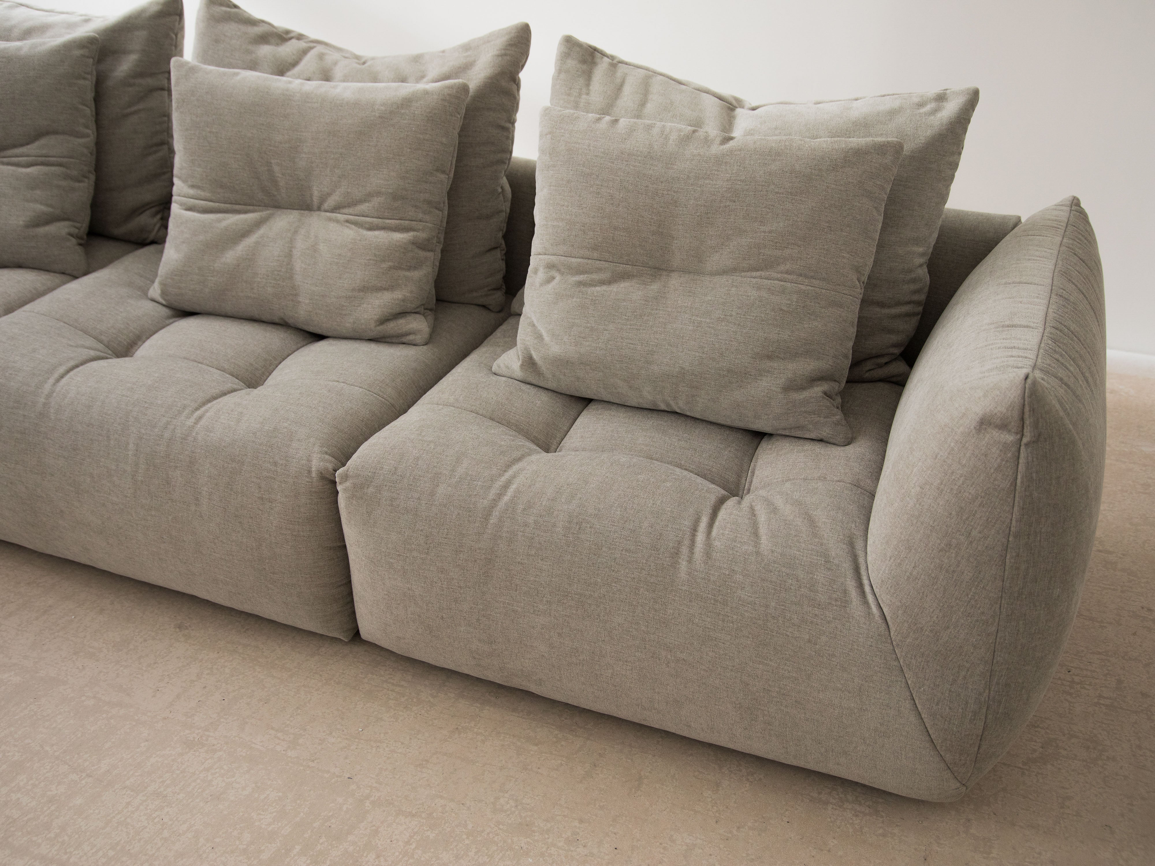 Modulares Samtsofa BLOOM - linkes Element in Hellblau