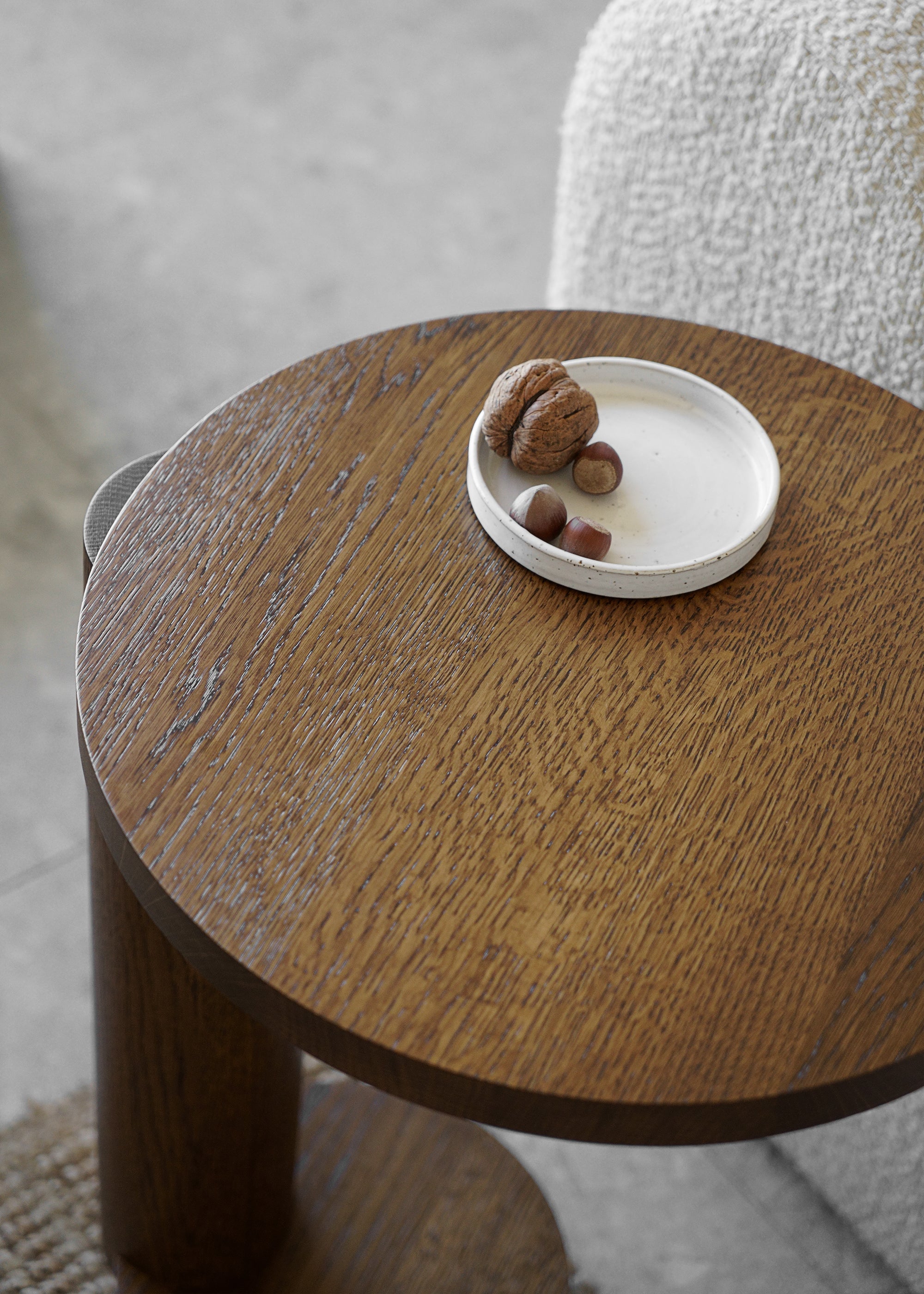 Seiten Tisch BOLD olivgrün