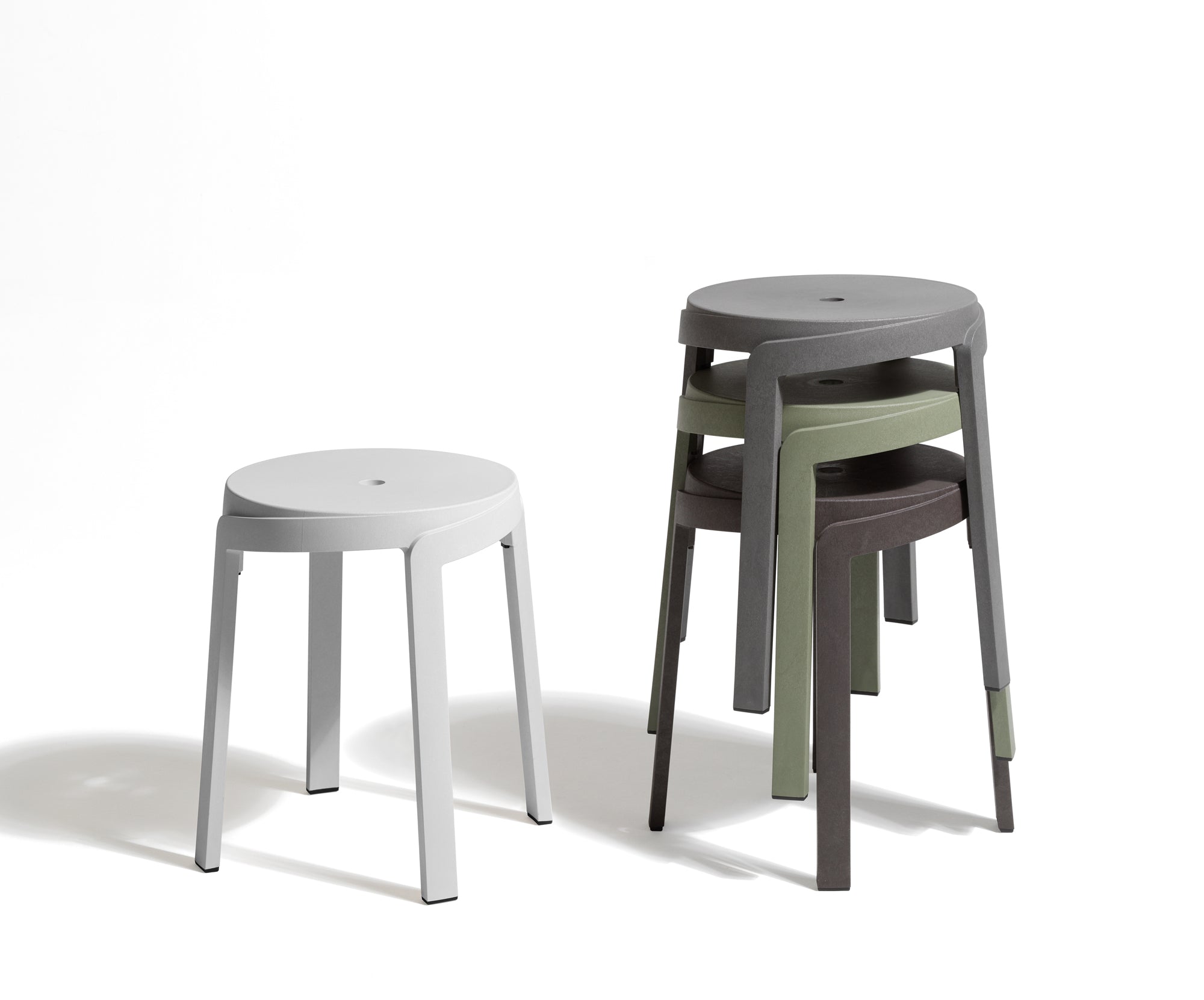 Hocker für den Außenbereich STACK in Graphit