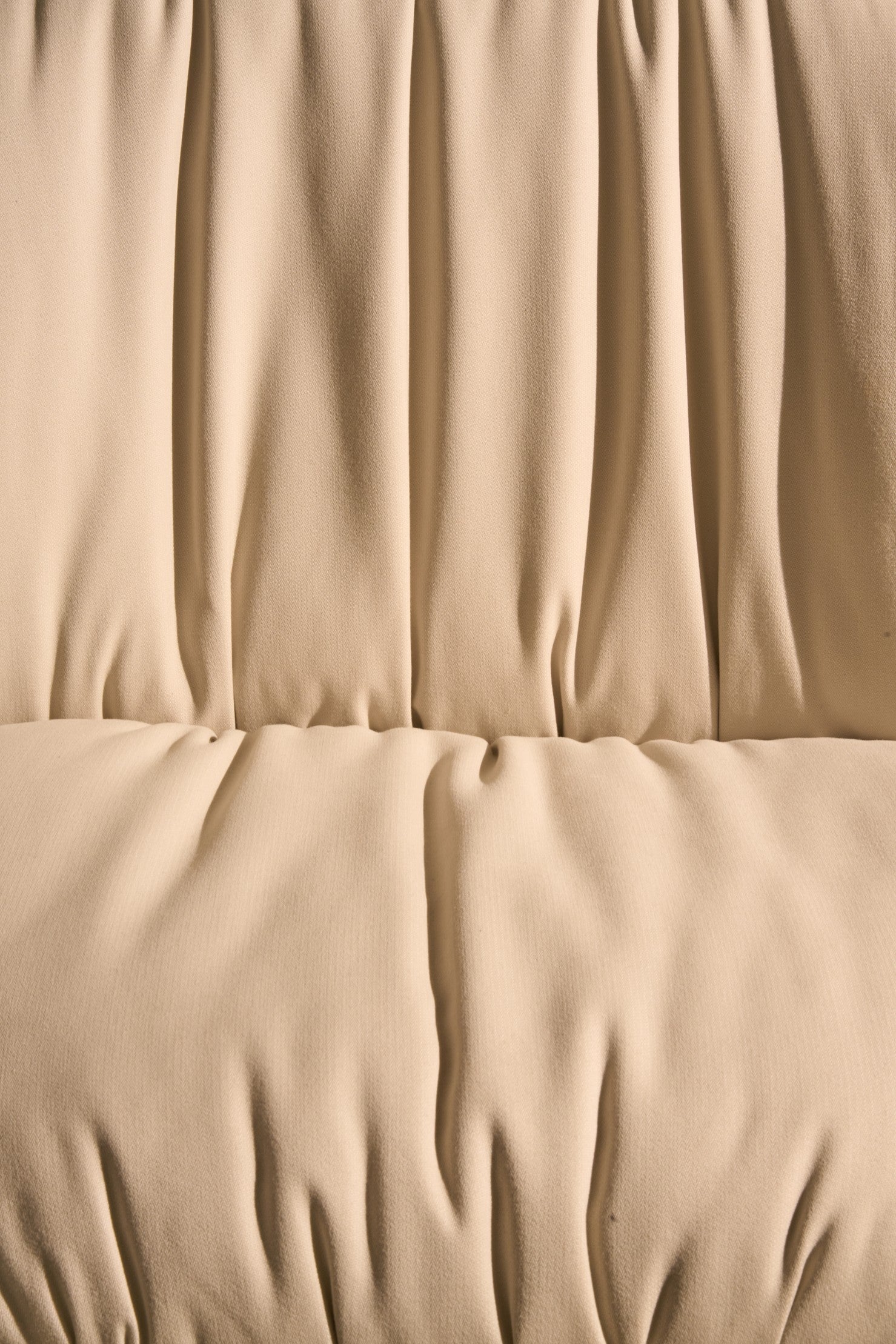 Bürostuhl BEETLE SOFT gepolstert mit schwarzen Rollen