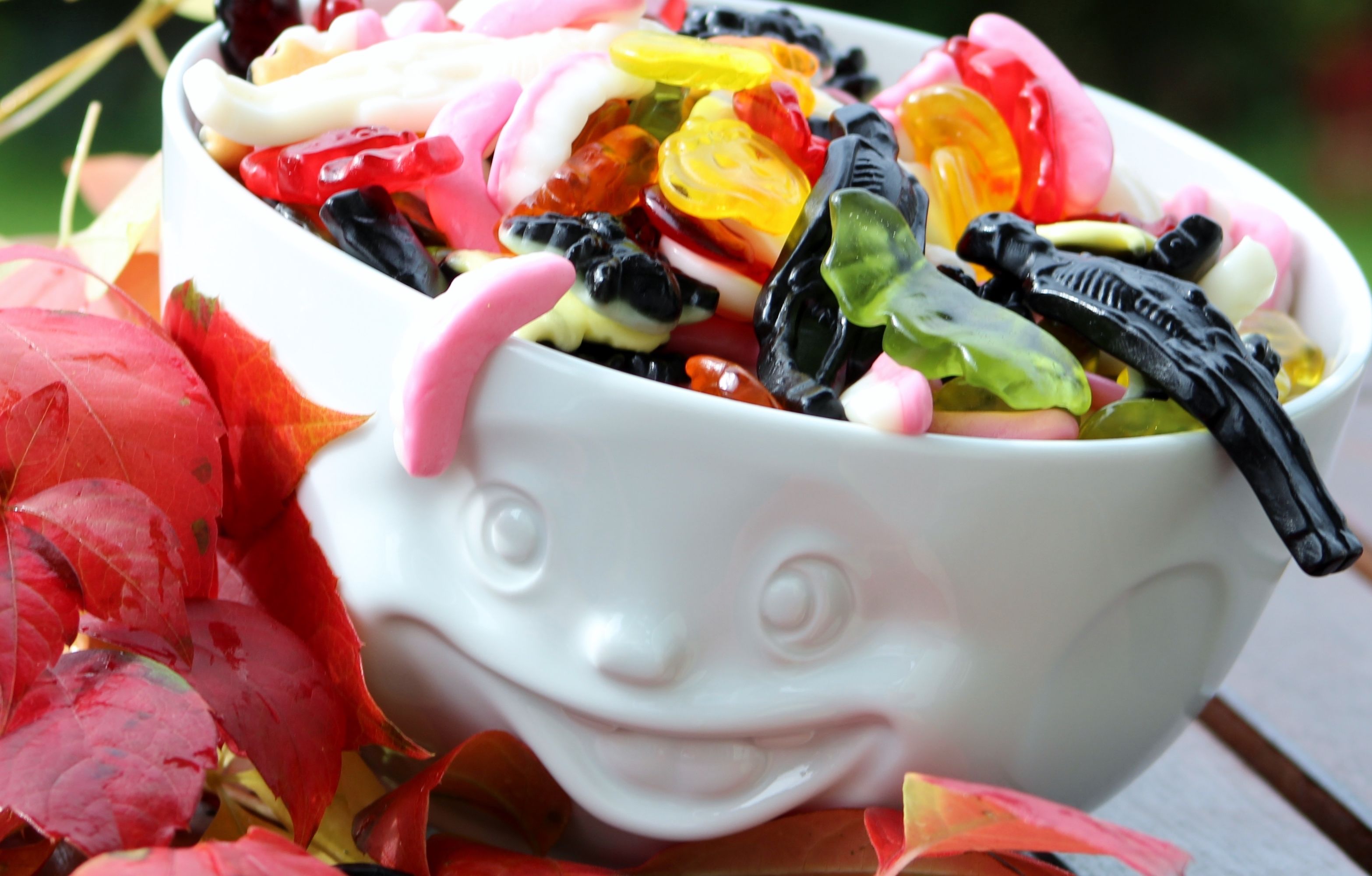 Miska OUT OF CONTROL weiß