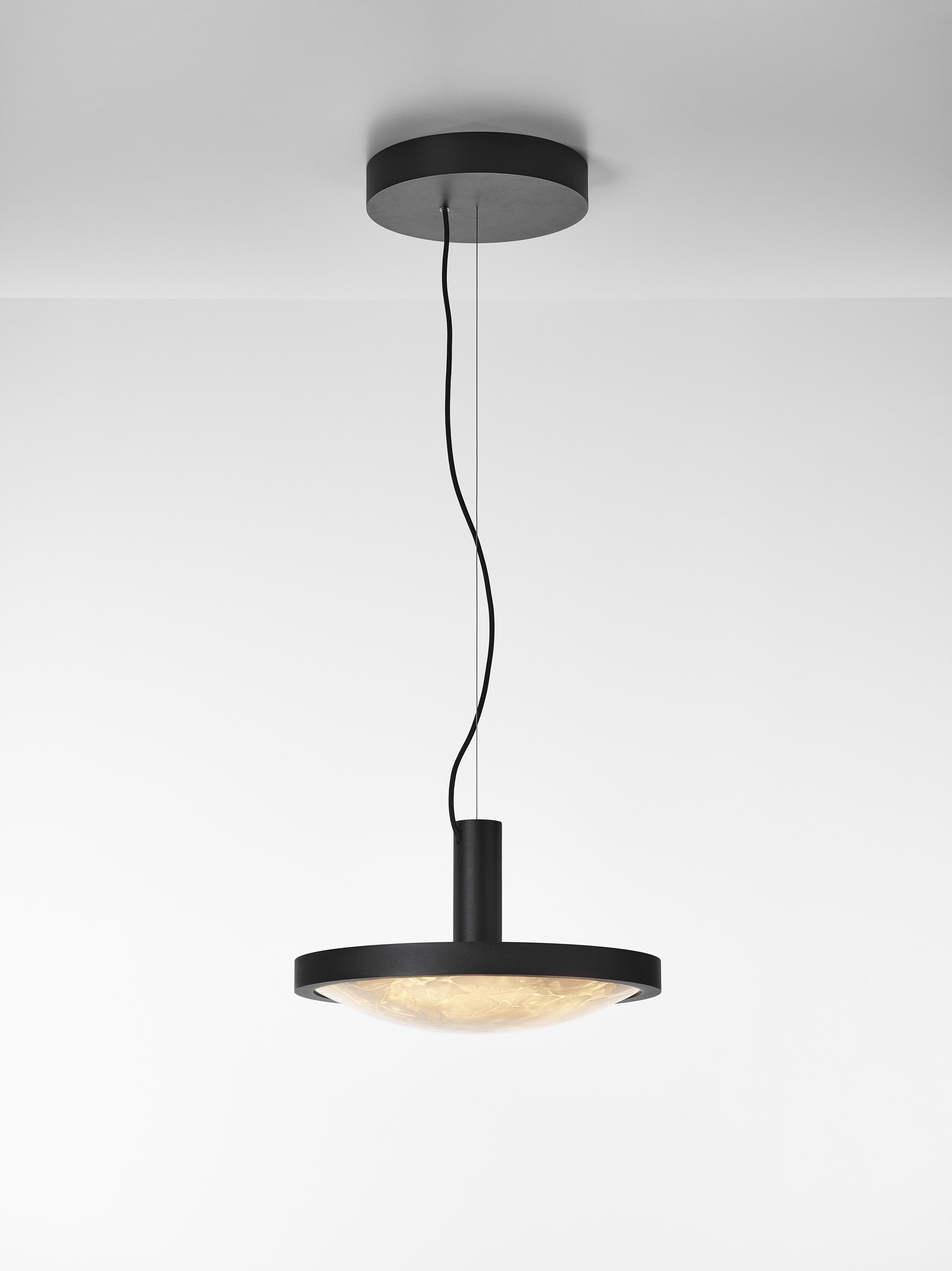 Lampa wisząca CONVEX szkło Brokisglass – styl minimalistyczny