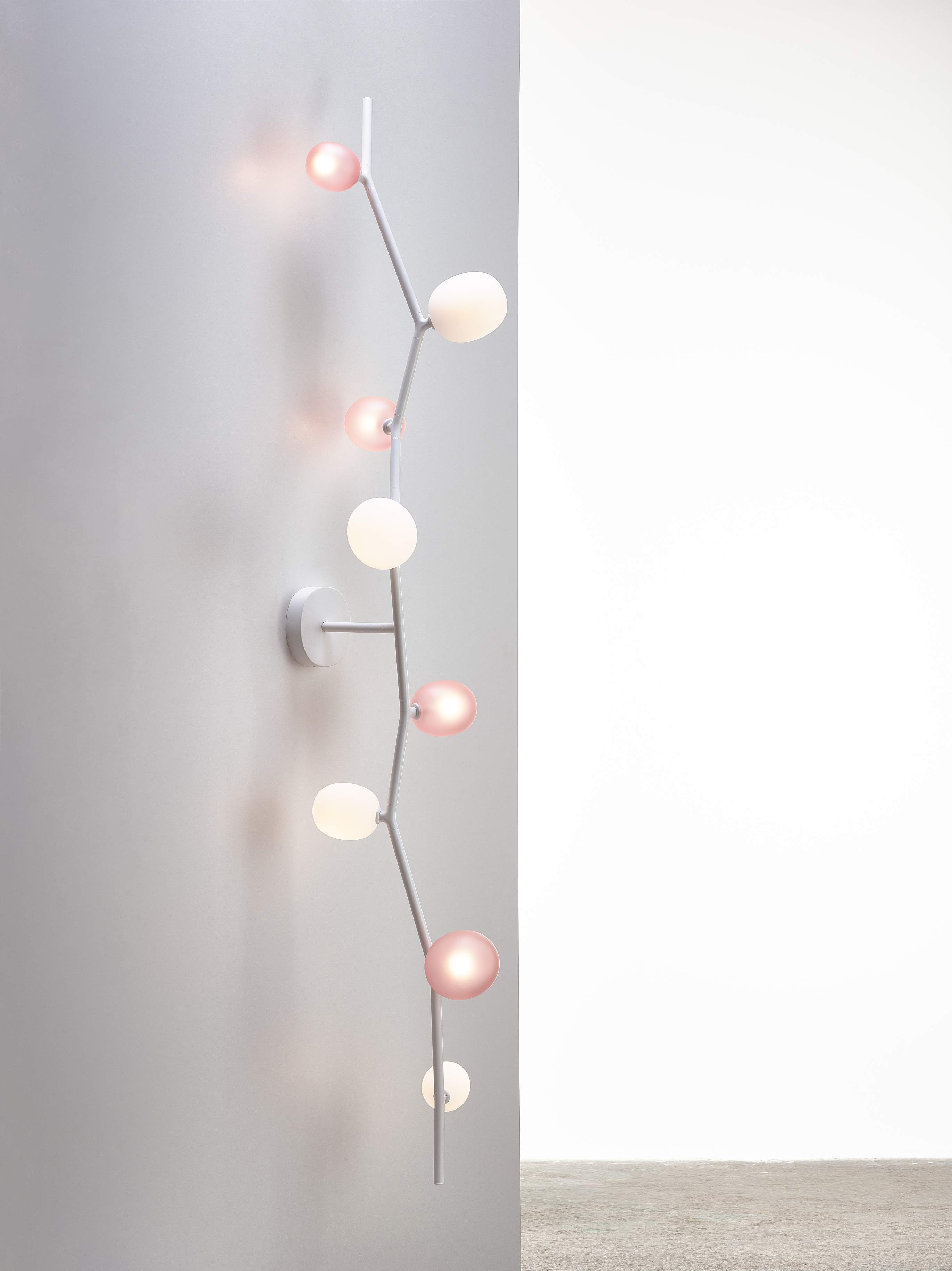 Ivy Matte Glaswandlampe