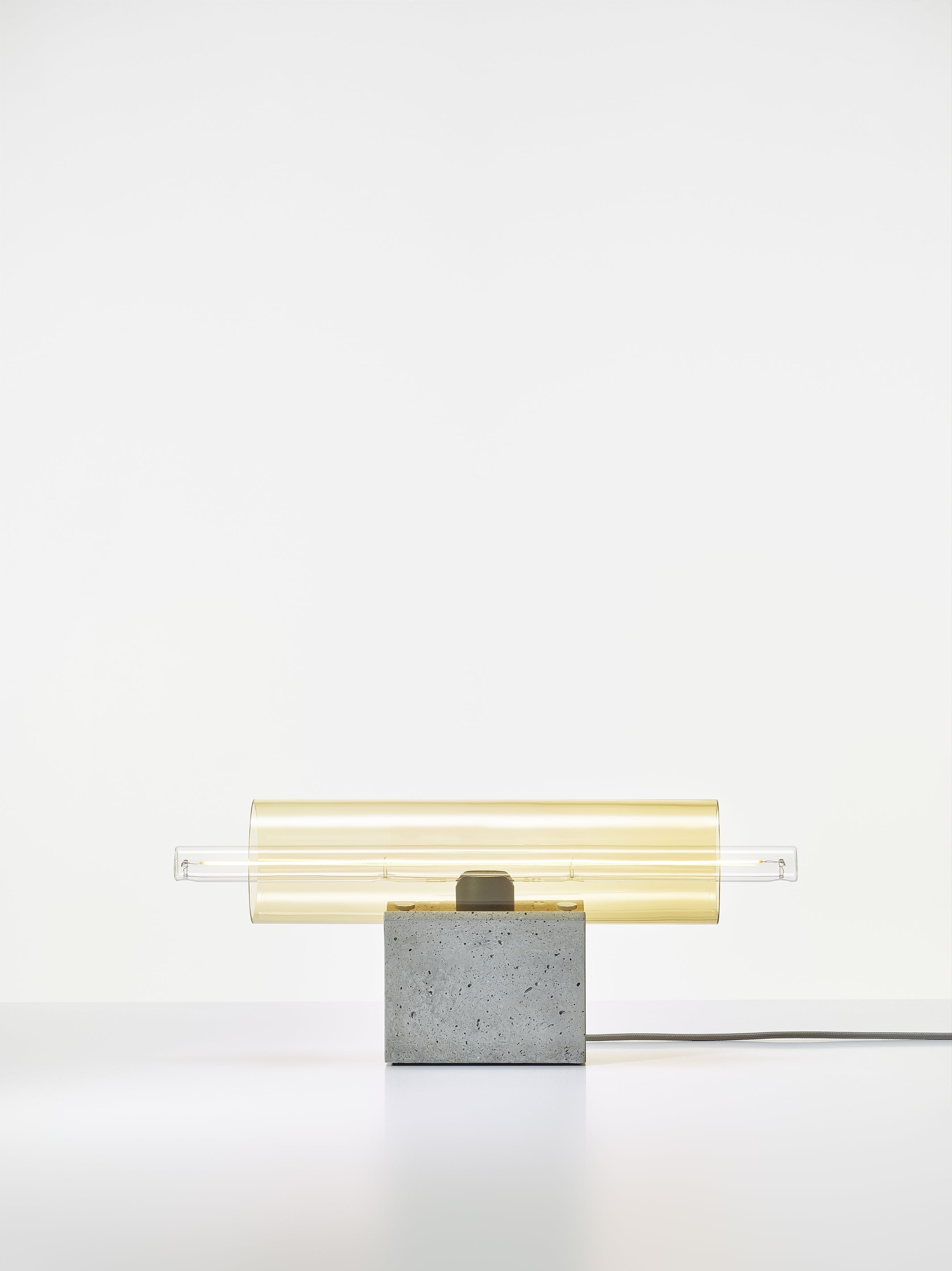 Lampa stołowa OVERLAY beton – Brokis