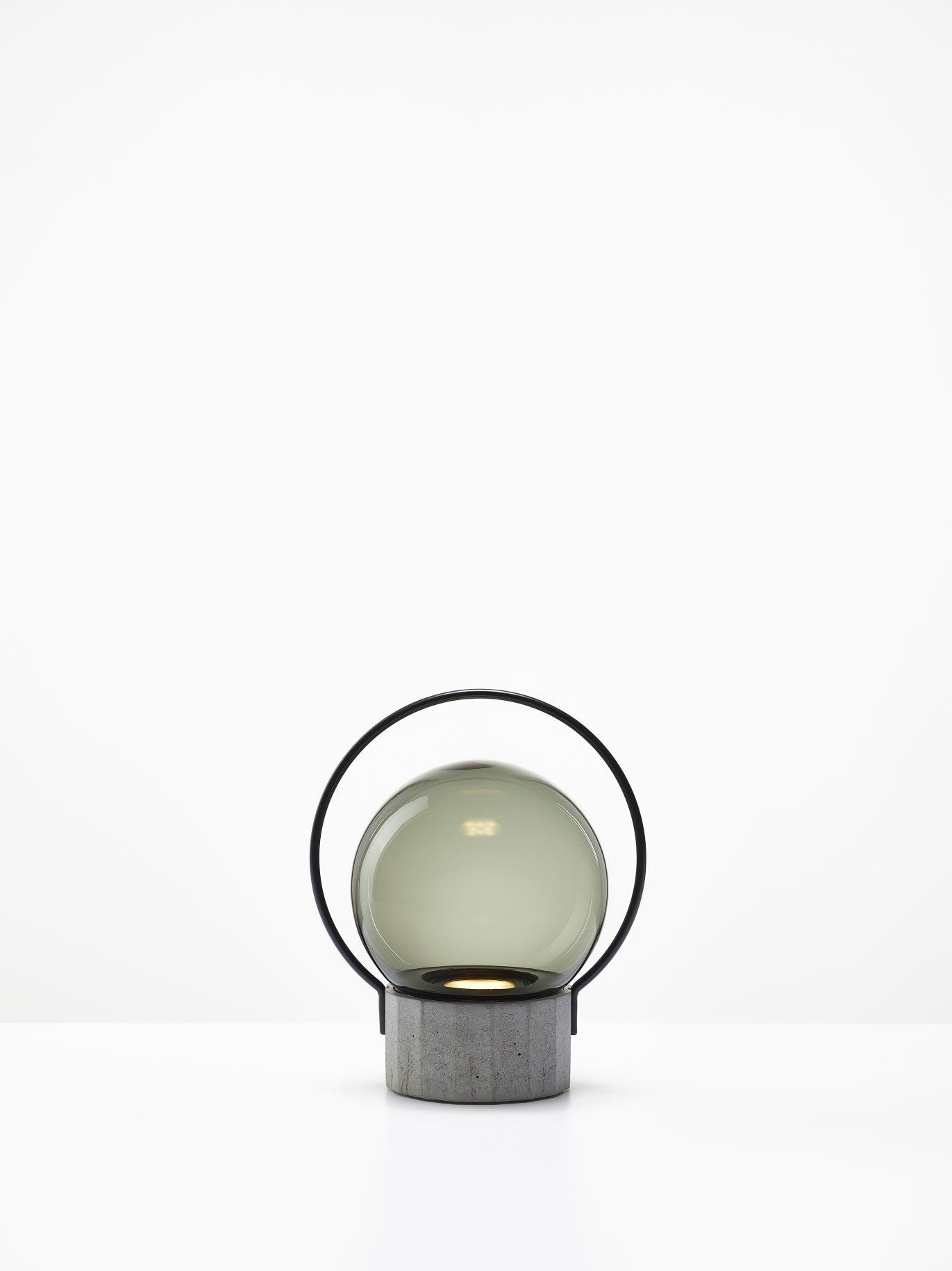 Draagbare buiten tafellamp SFERA PORTABLE glanzend glas