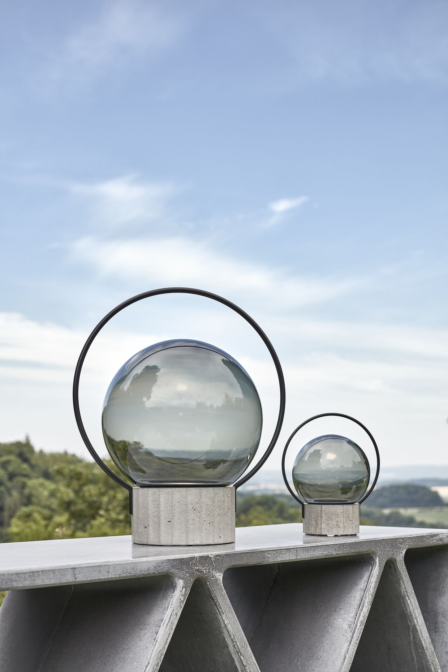 Draagbare buiten tafellamp SFERA PORTABLE glanzend glas