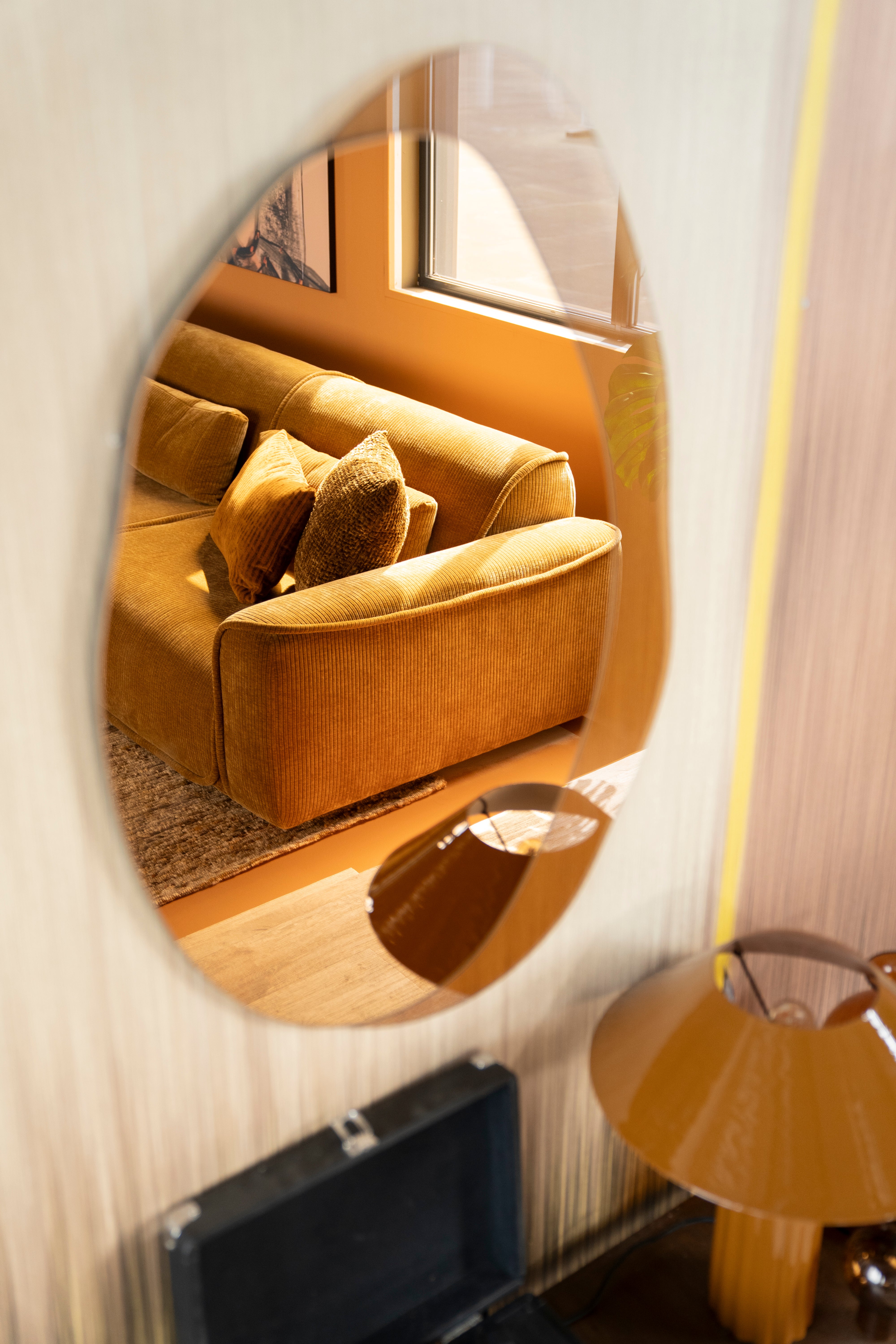 PALLAS mustard table lamp