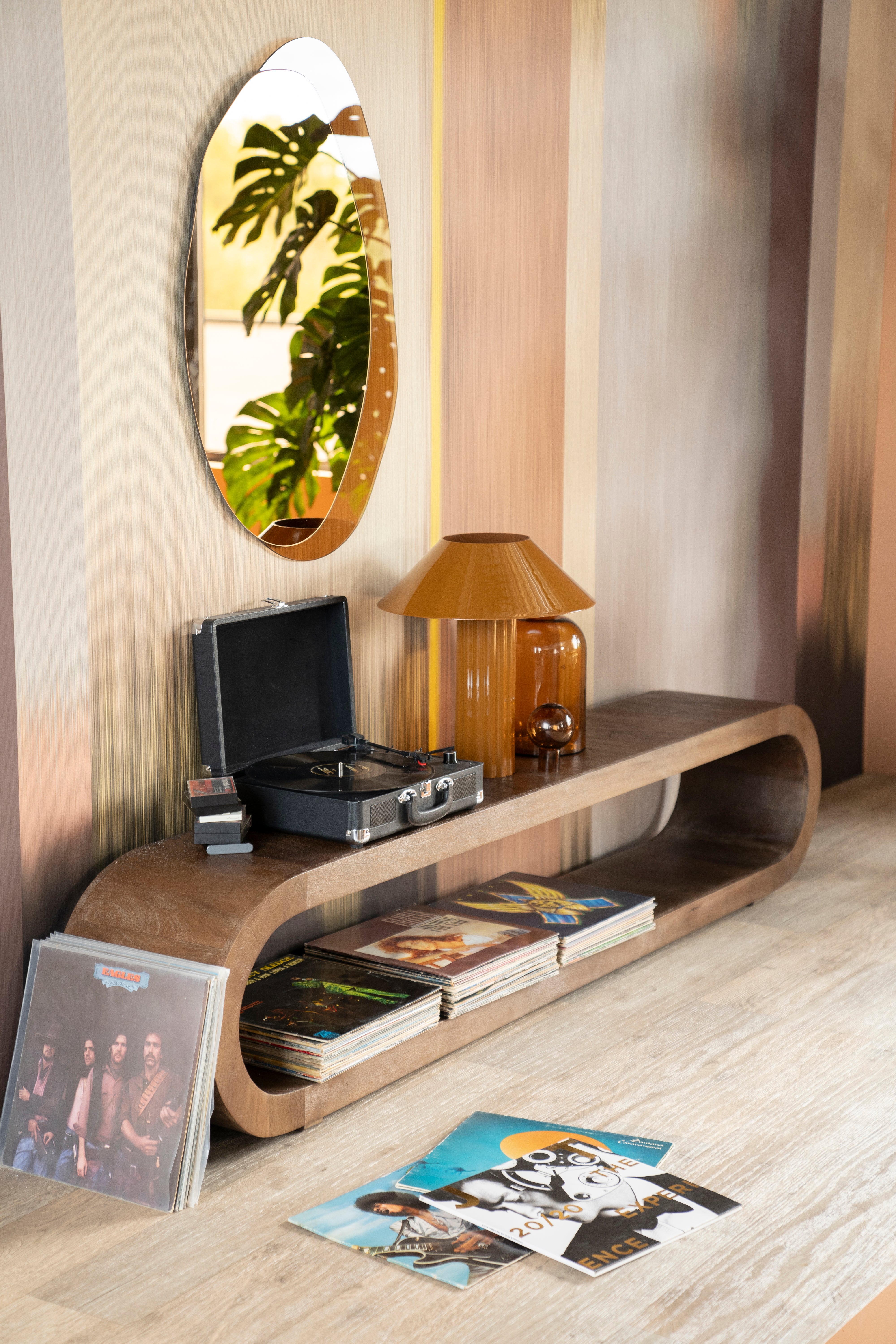 RTV-Sideboard ELORA aus Mangoholz