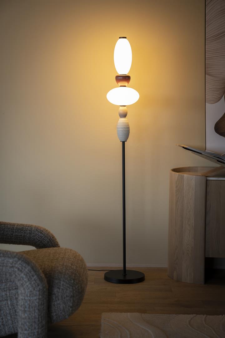 GARCA cream ceramic floor lamp